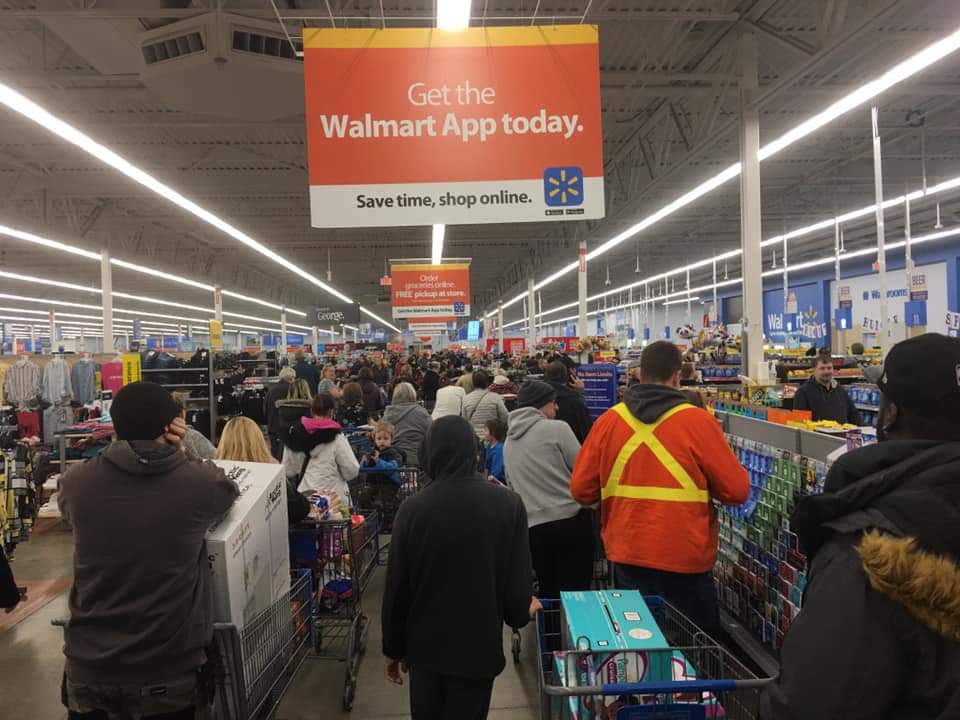 Centennial Walmart earlier this evening r/Hamilton