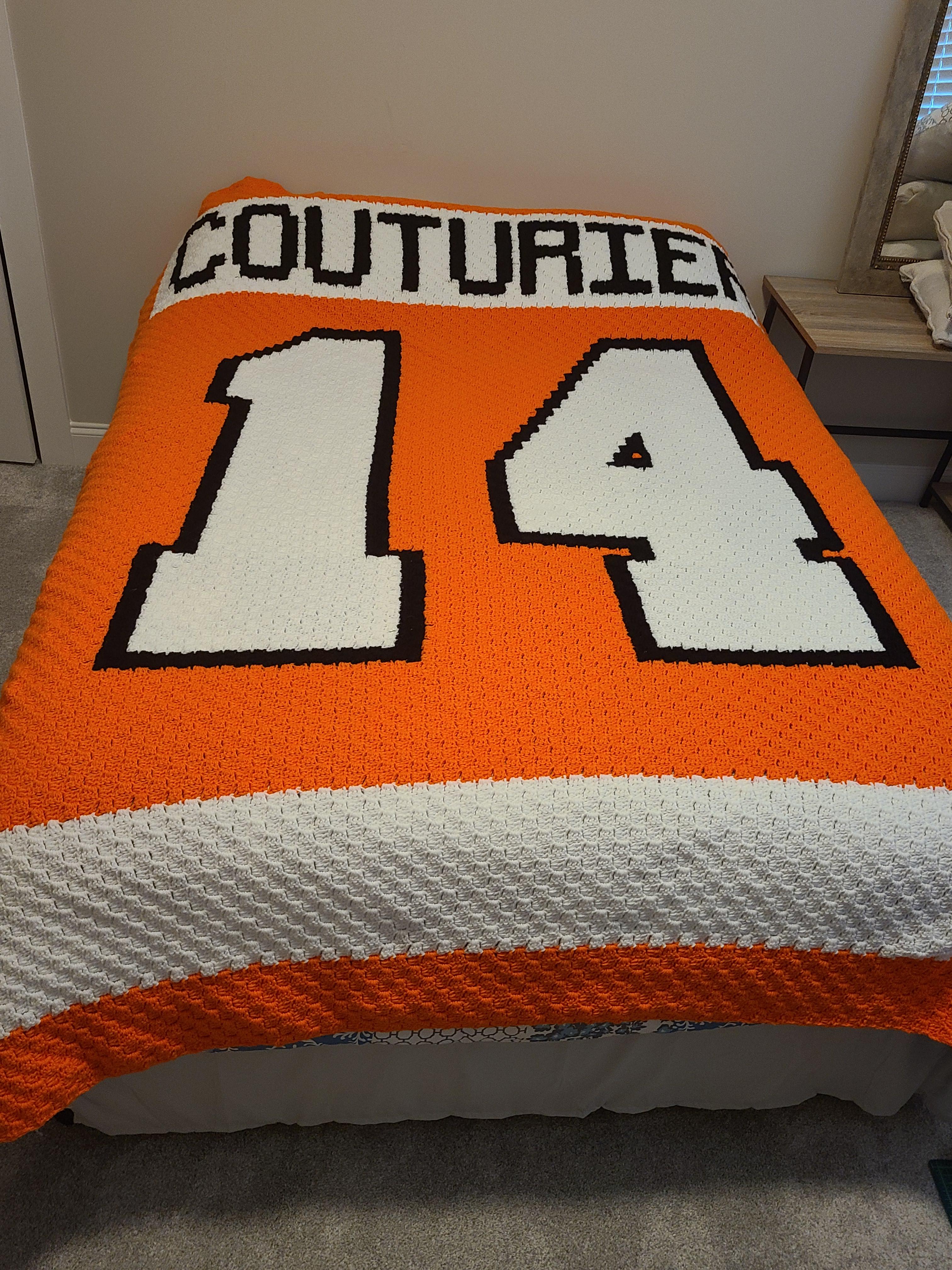 Cole Caufield Flyers