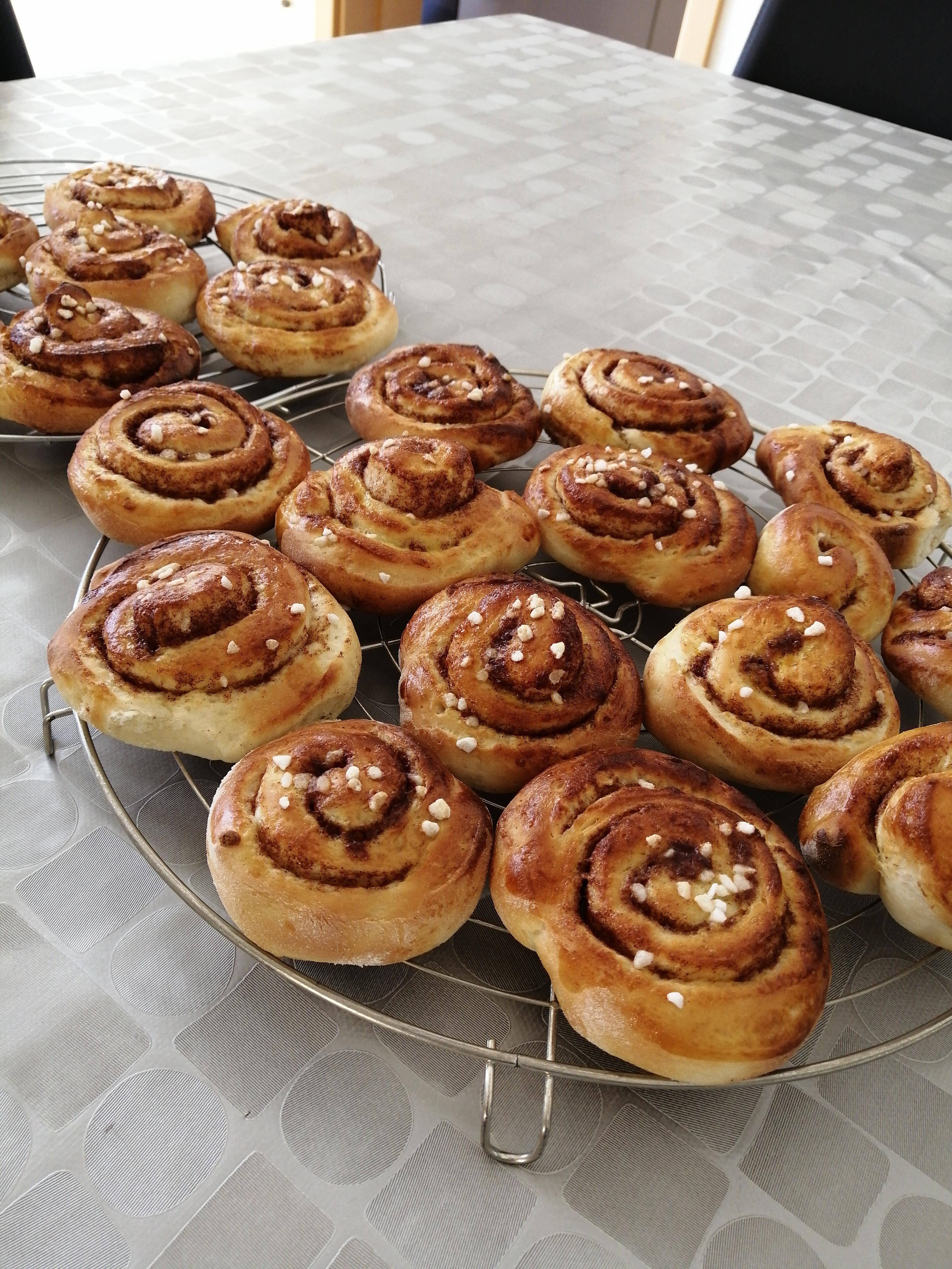 Made these Swedish cinnamon buns today😍 recipe by a friend of mine 💖