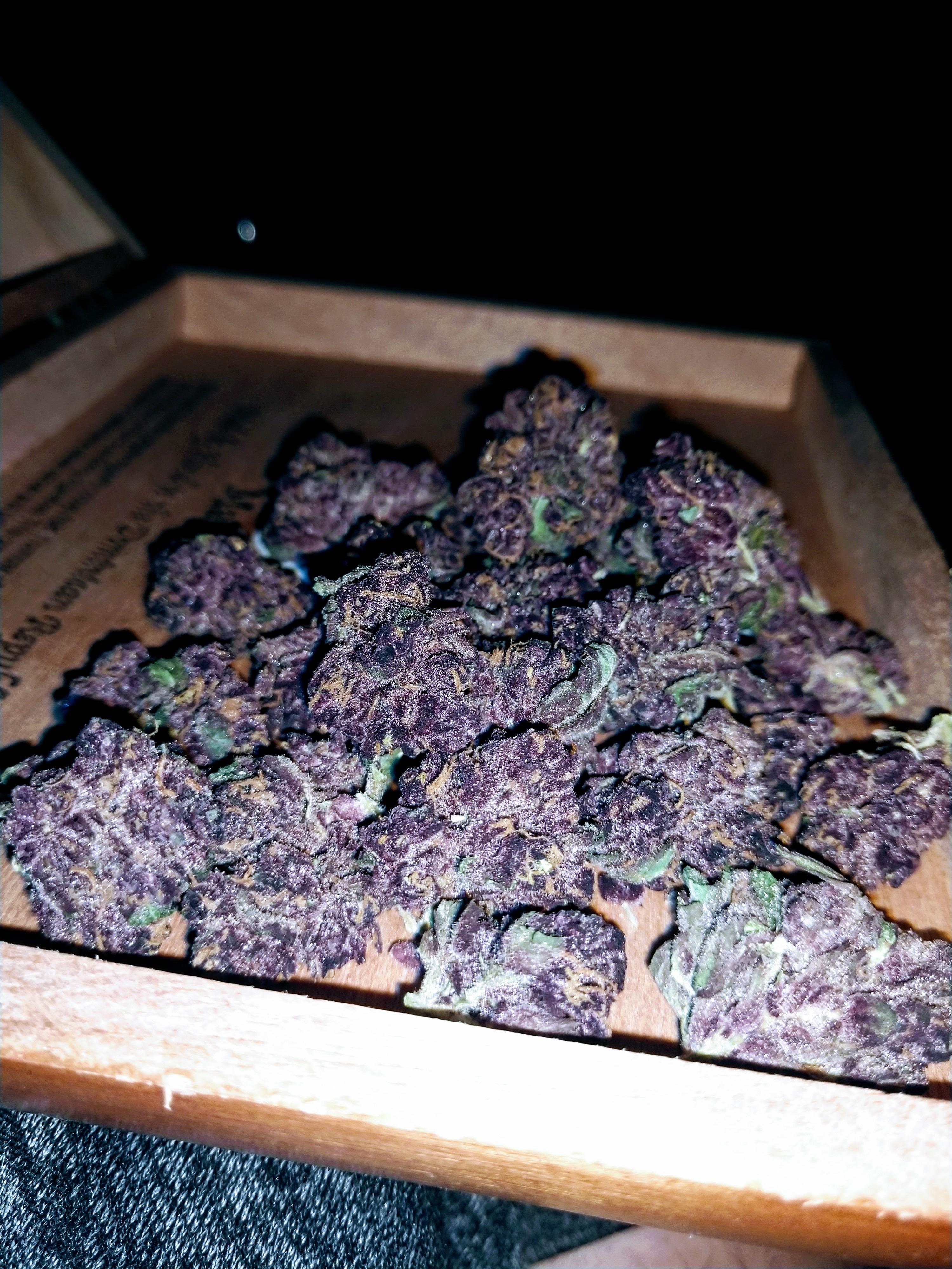 7 grams of Huckleberry Soda 4 r/trees