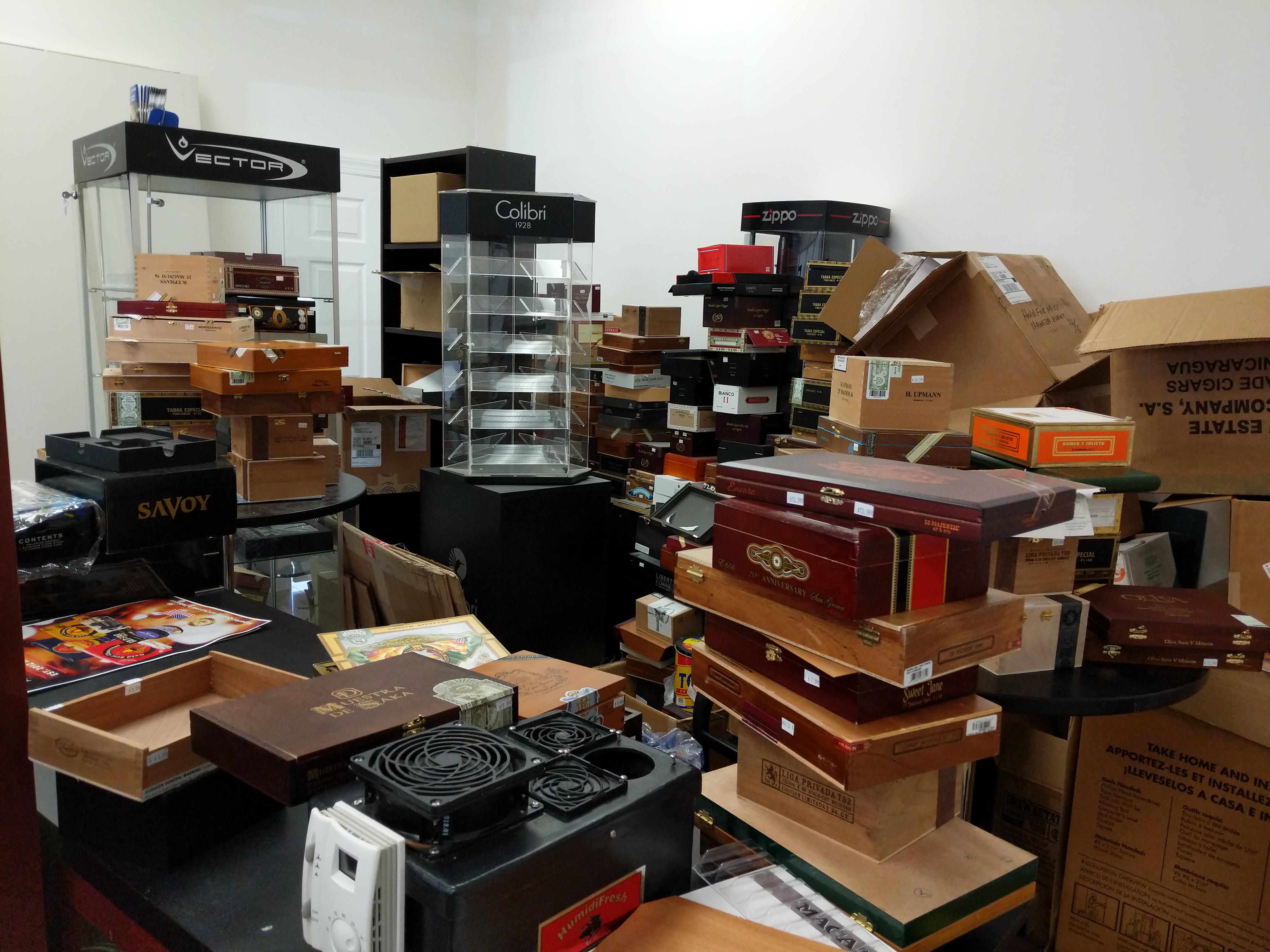 FREE CIGAR BOXES at Tobacco Leaf Robbinsville r/cigars