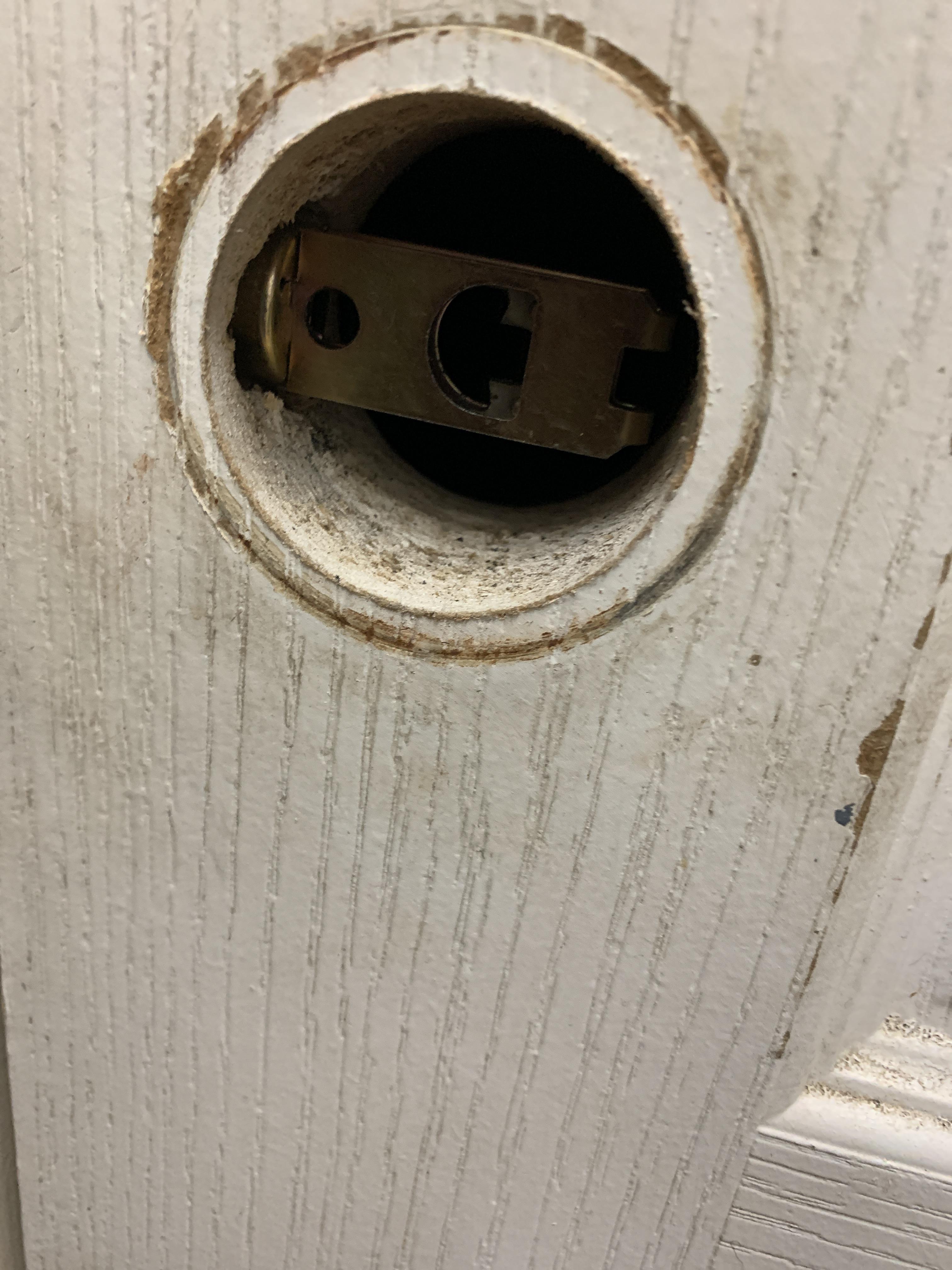 Anyone know how I can open my garage door. The door turns but it just