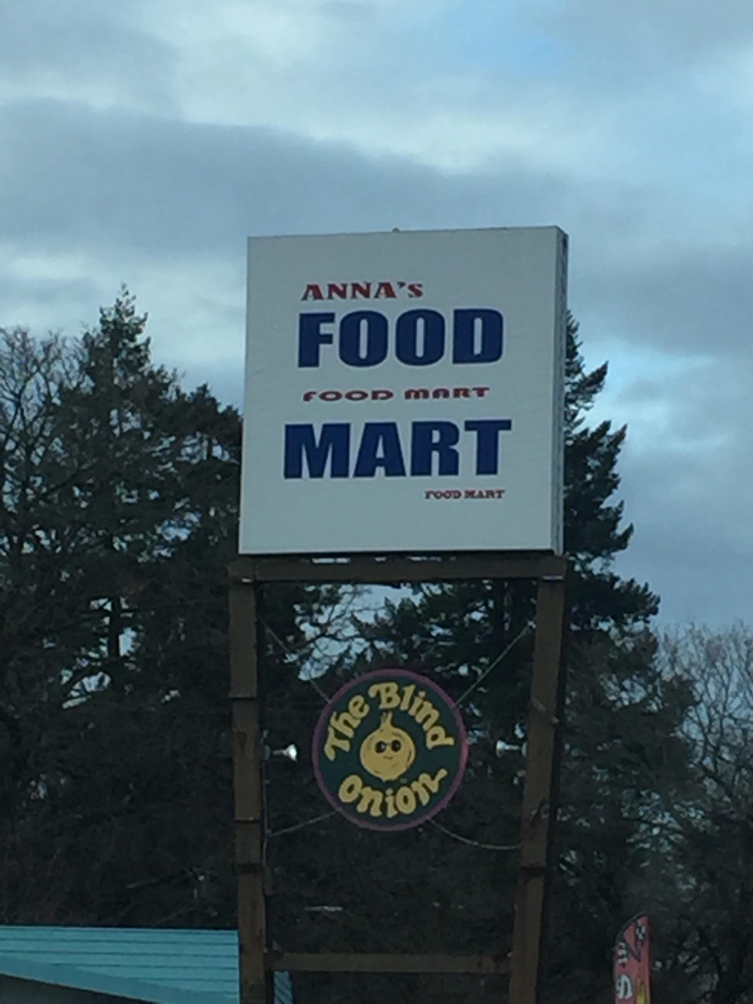 A rare triple health bar Food (Food Mart) Mart Food Mart r/2healthbars