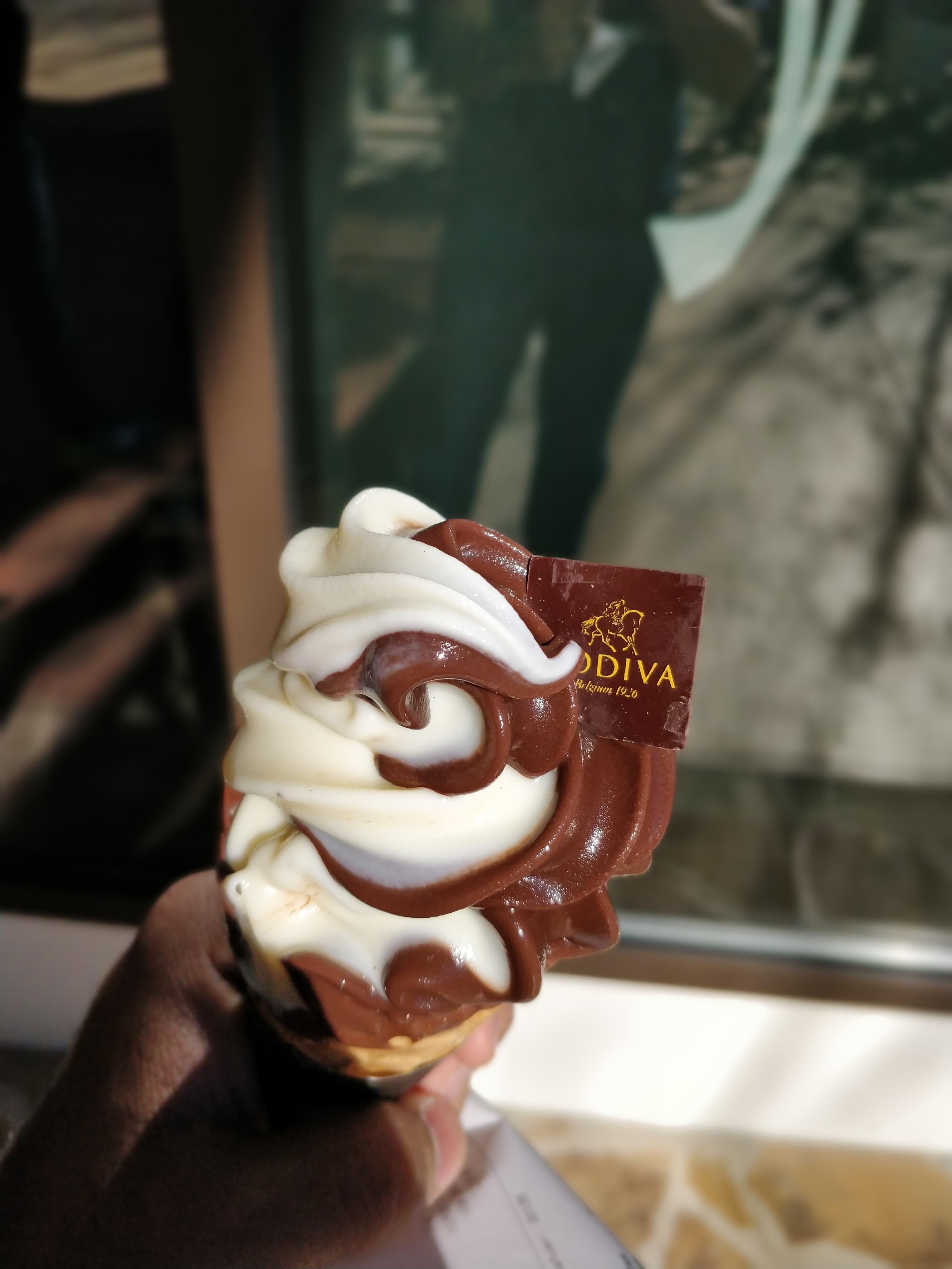 [I ate] Godiva soft swirl ice cream in chocolate dipped waffle cone r/food