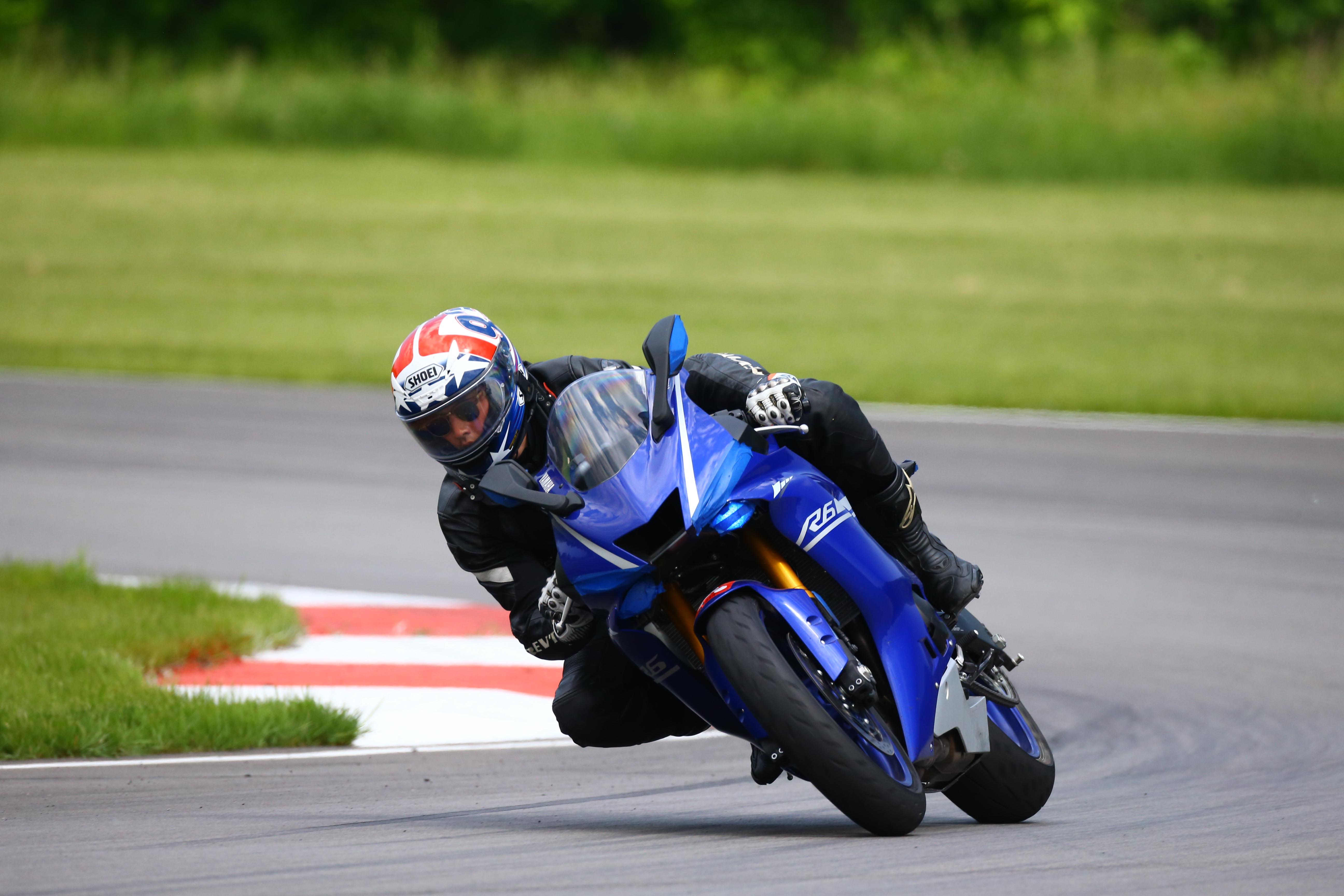 Best Way to Demo a sportbike? At local the racetrack! r/motorcycles