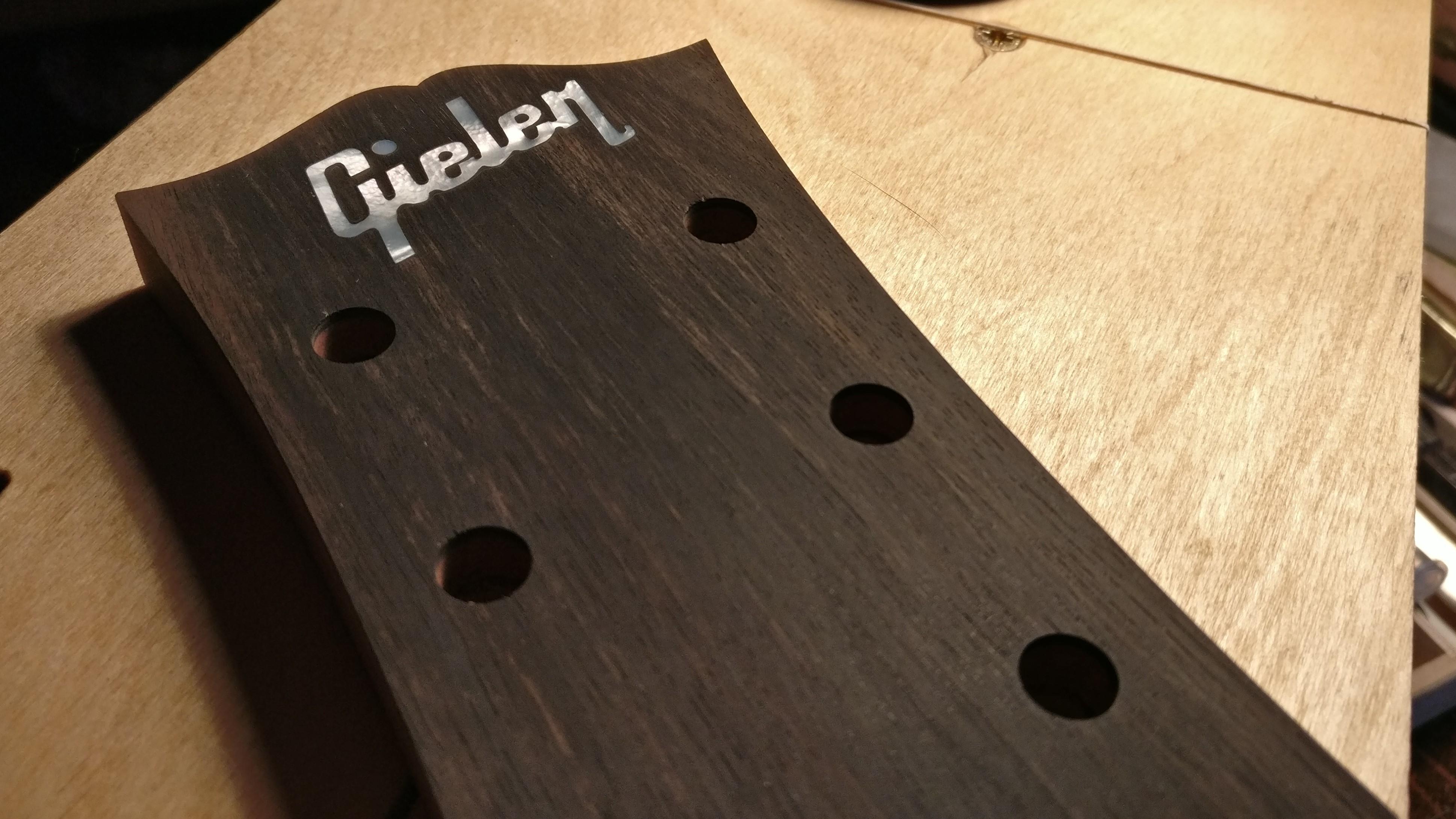 Gibson style inlay r/Luthier