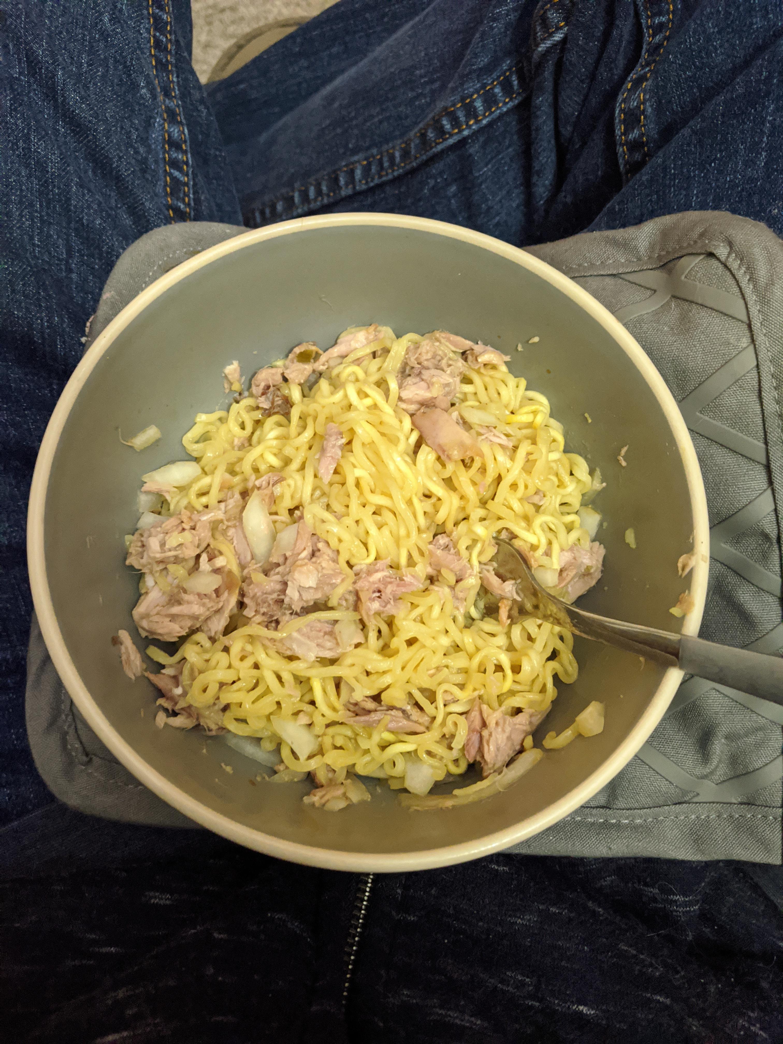 Microwaved Ramen with Canned Tuna and Raw Onion. r/shittyfoodporn