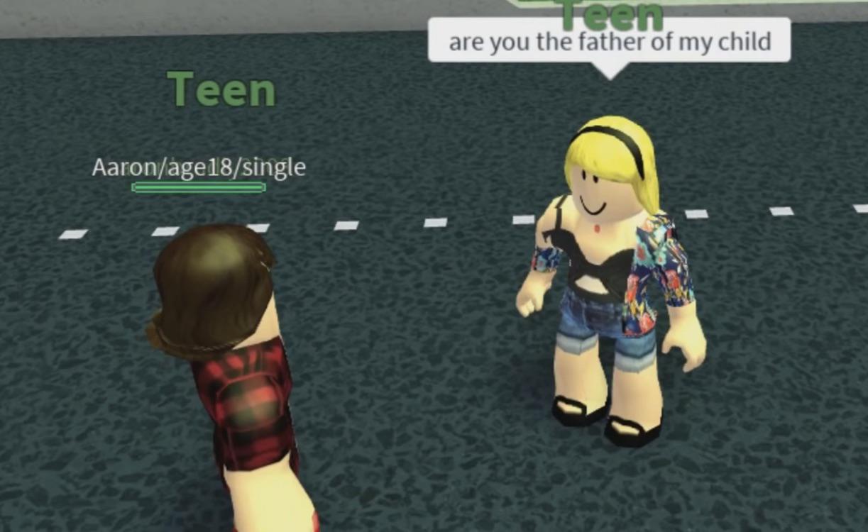 Bloxburg moms looking for a dad be like r/Bloxburg