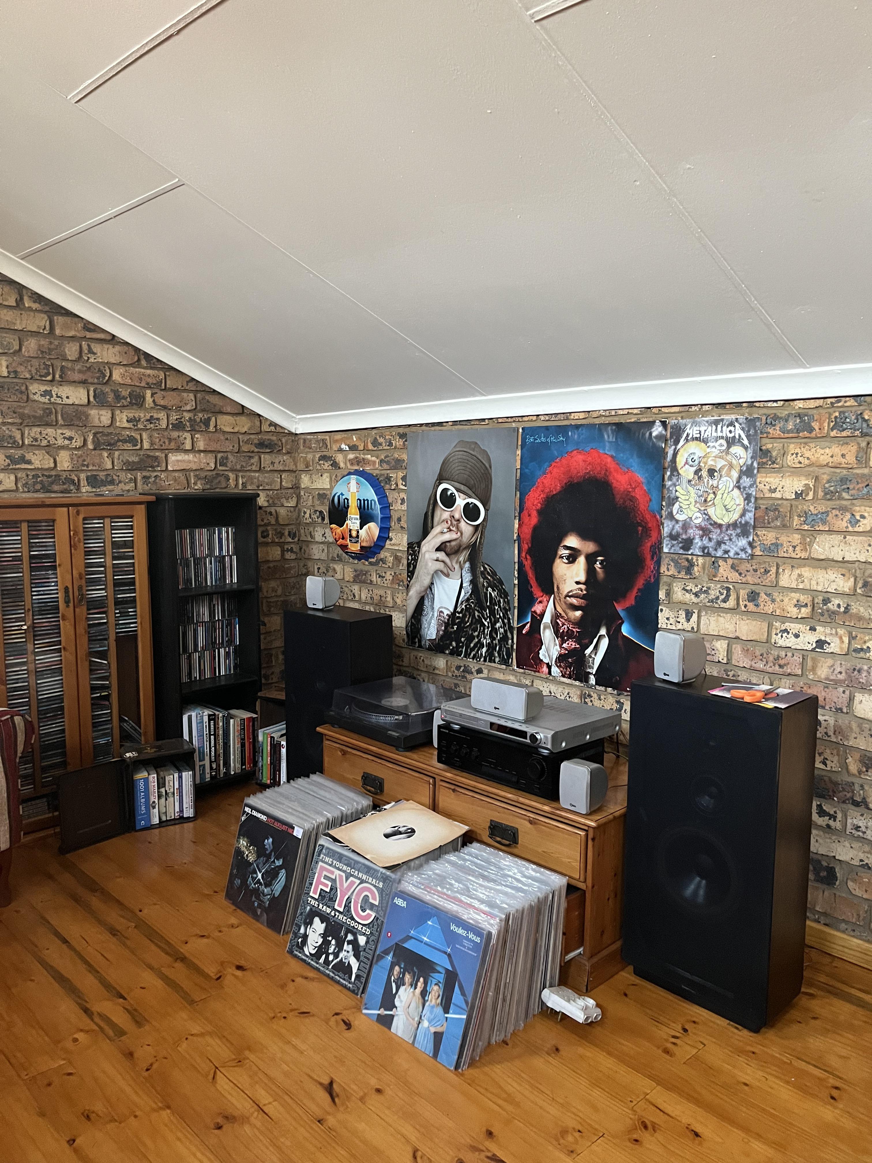 Rate my setup. r/vinyl