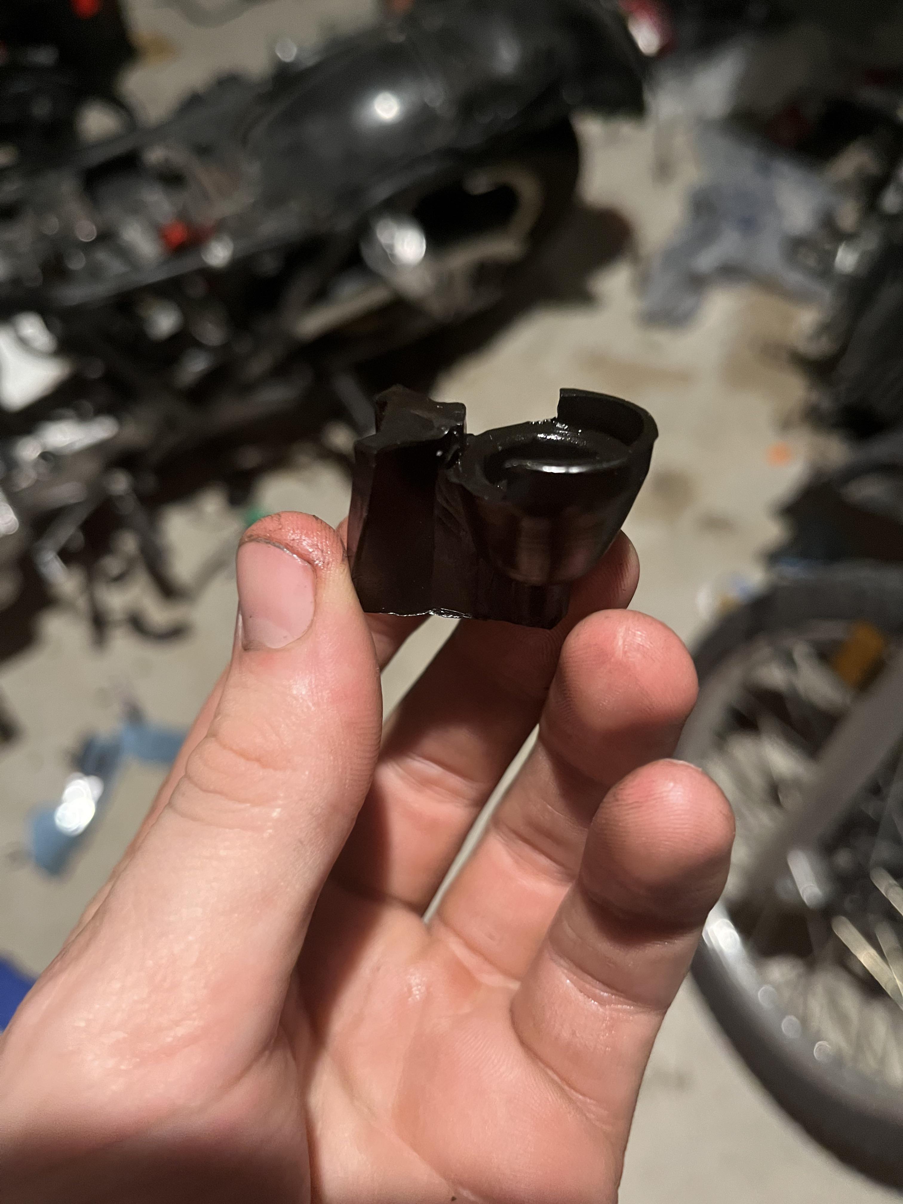 Doing a valve cover gasket on a 1981 cb-750. What is this plastic thing