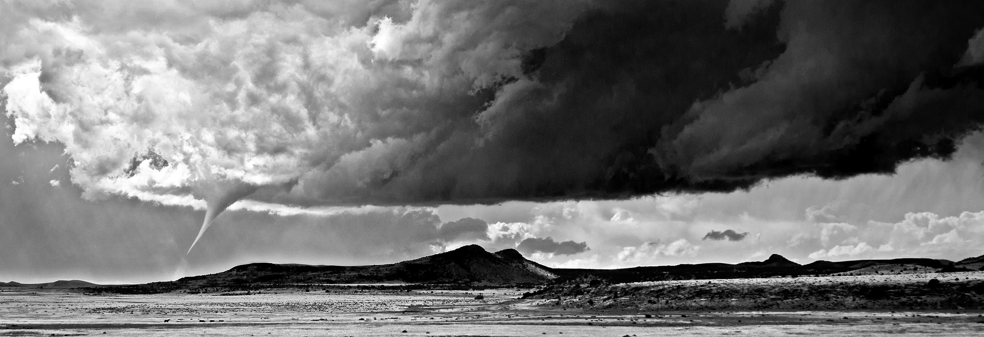 Temple Peak, New Mexico Tornado [3149x1080] [OC] r/EarthPorn
