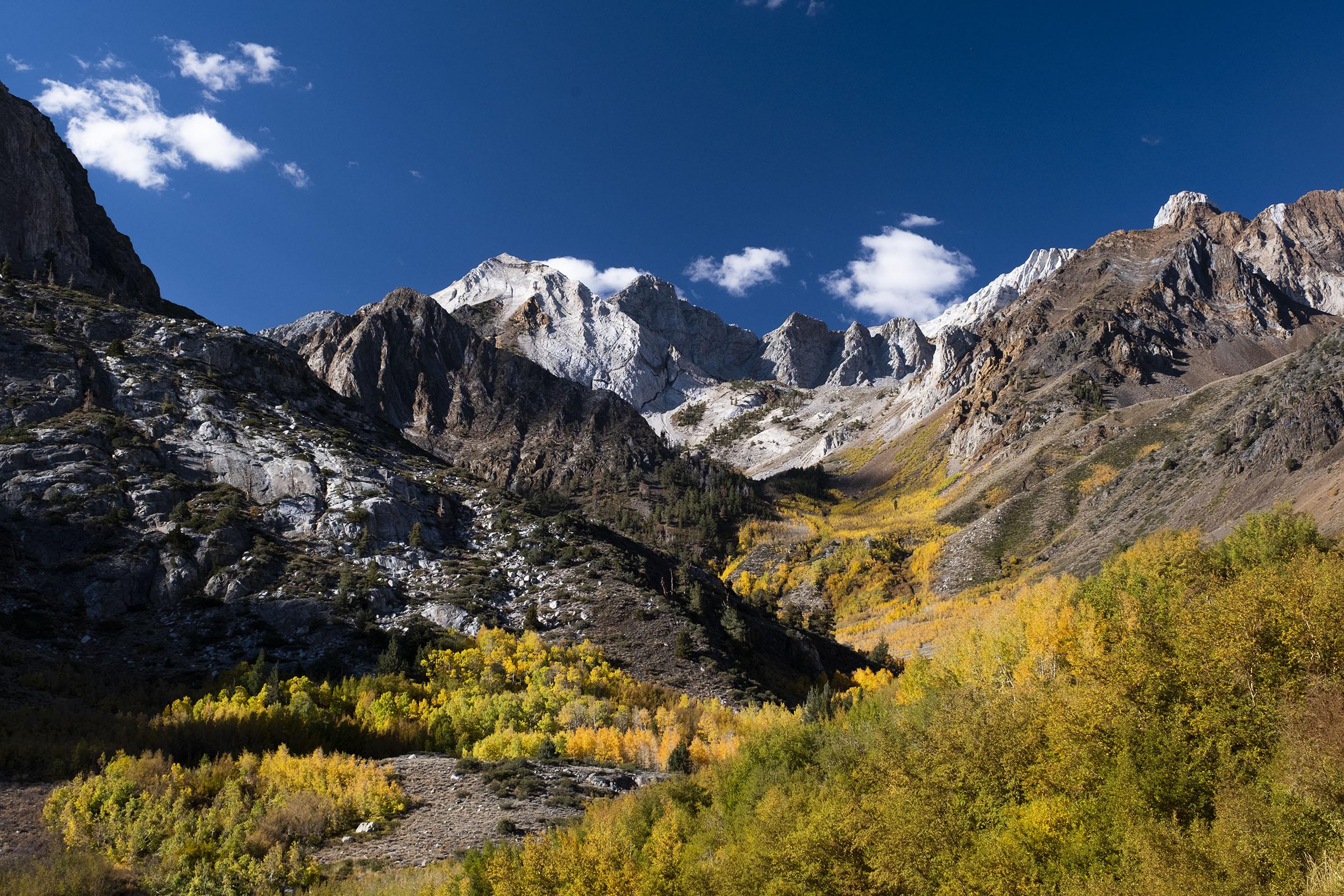McGee Creek, Eastern Sierra Nevadas, California [OC] [2400x1600] r/EarthPorn