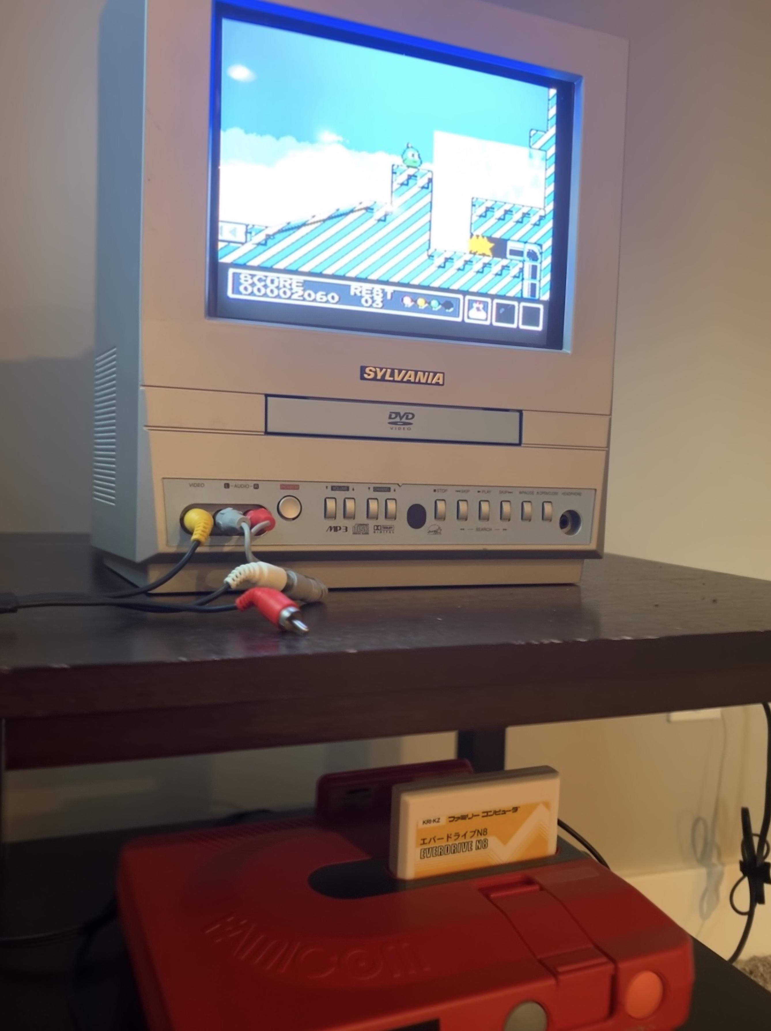 Found this cute CRT at a Goodwill for 15 😍 r/retrogaming