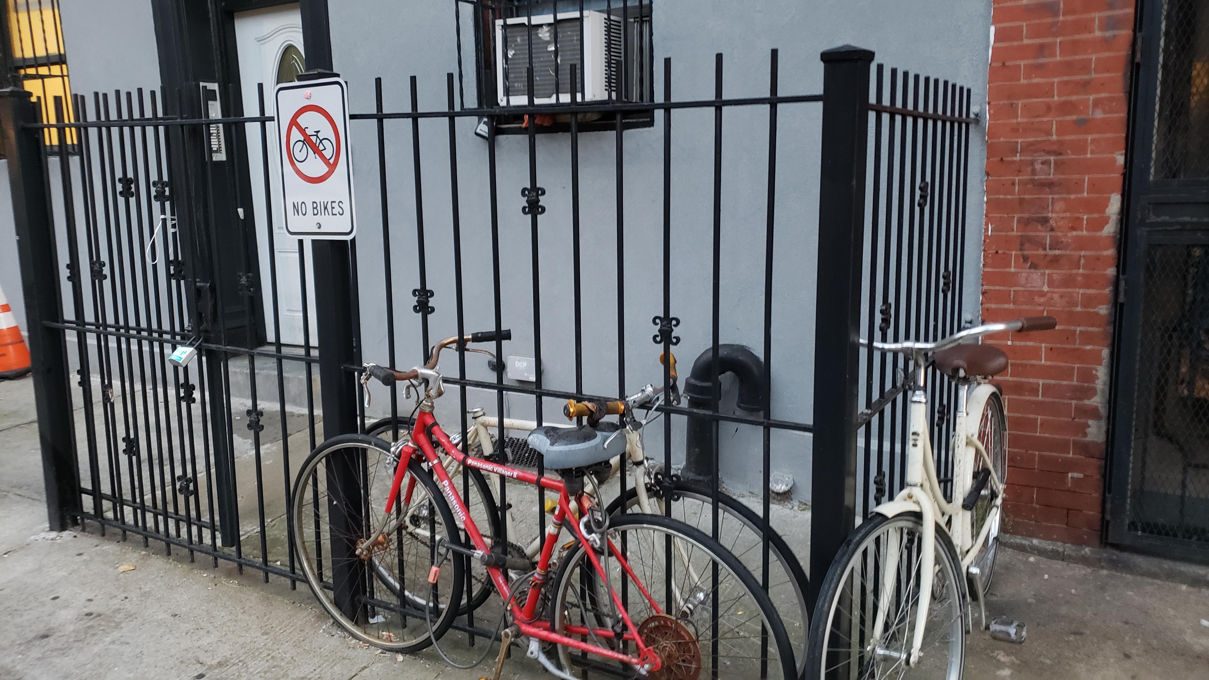 Bike storage spotted in NYC r/firstworldanarchists