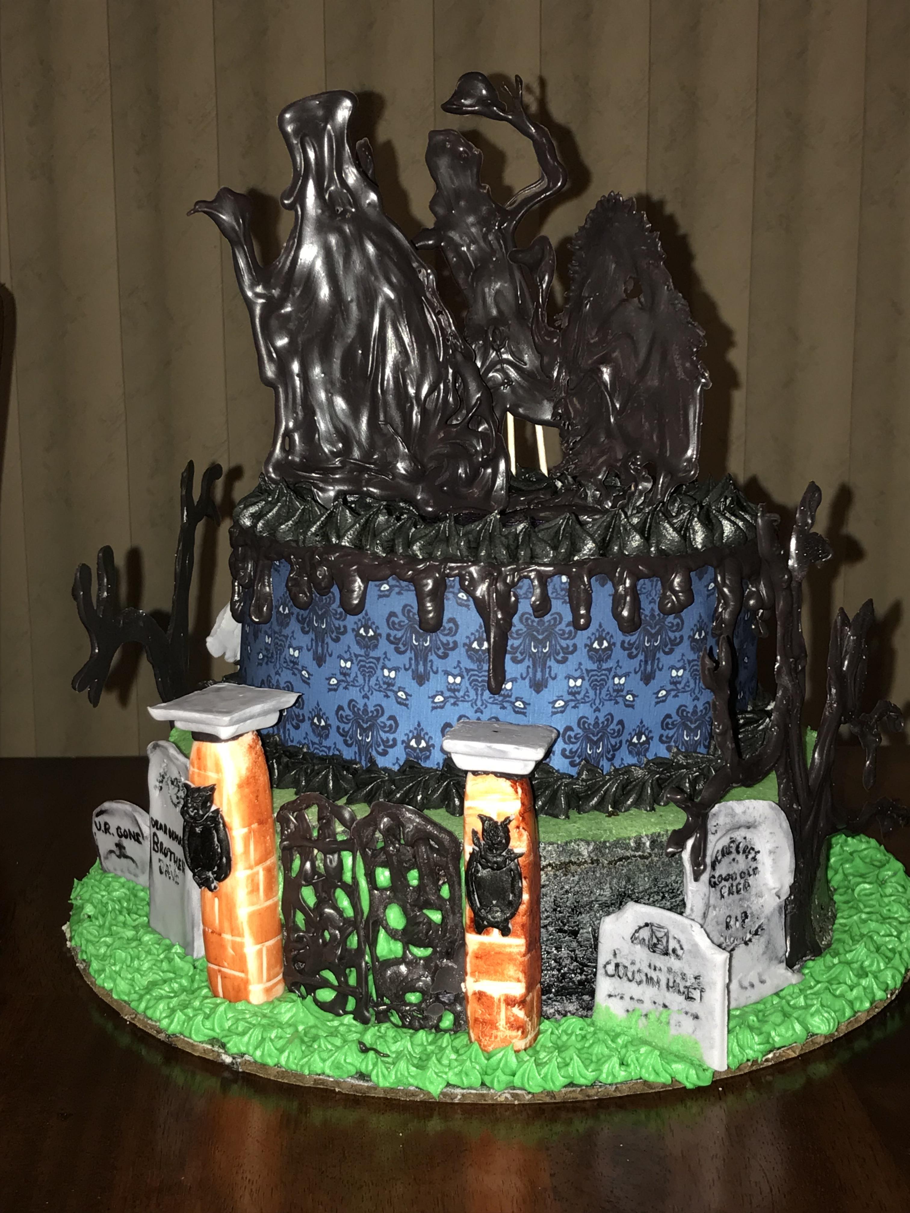 Amazing Haunted Mansion cake my wife made for my birthday! r/disney