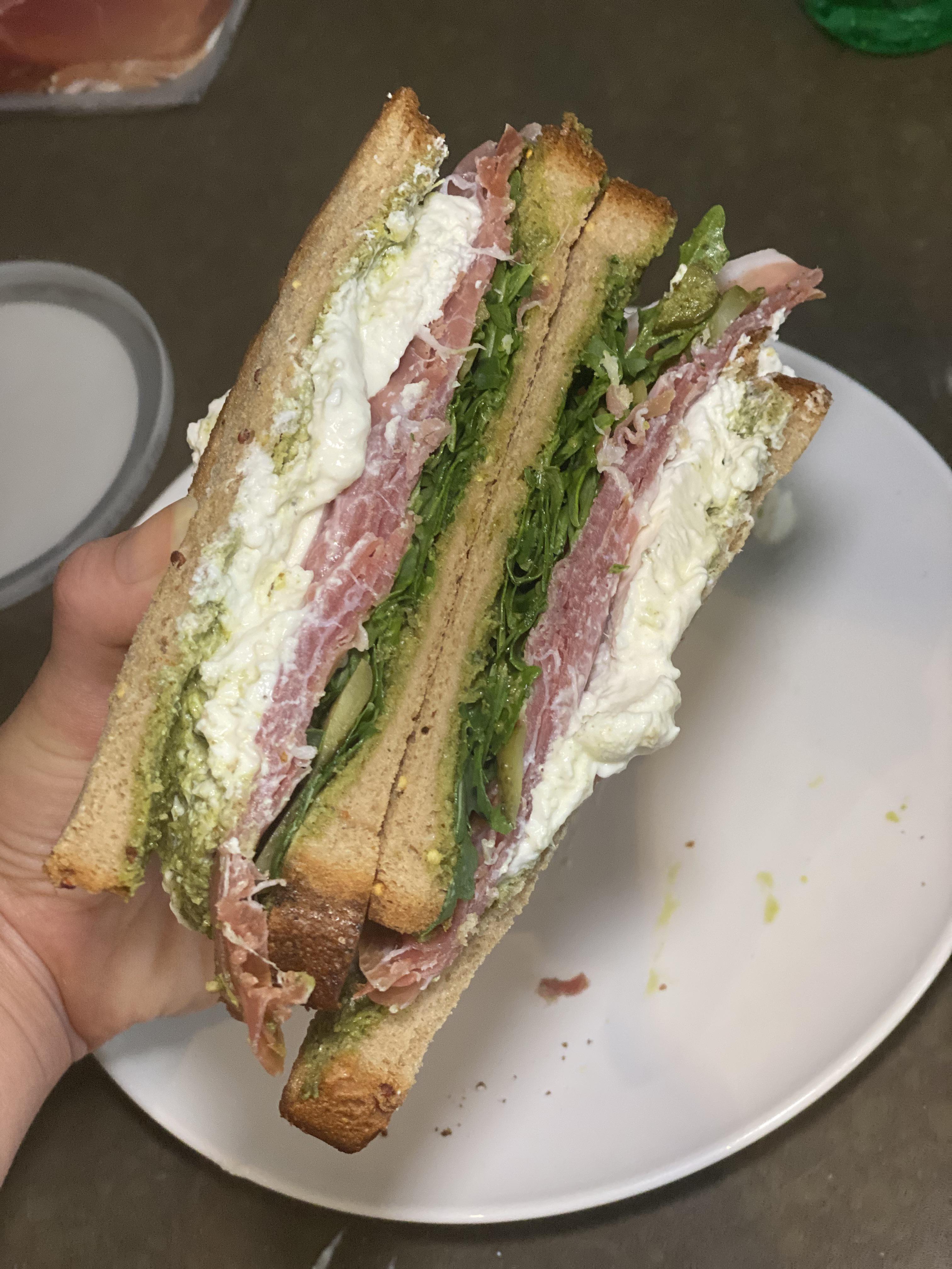 [homemade] Pesto, arugula, cornichon, prosciutto, burrata sandwich! r