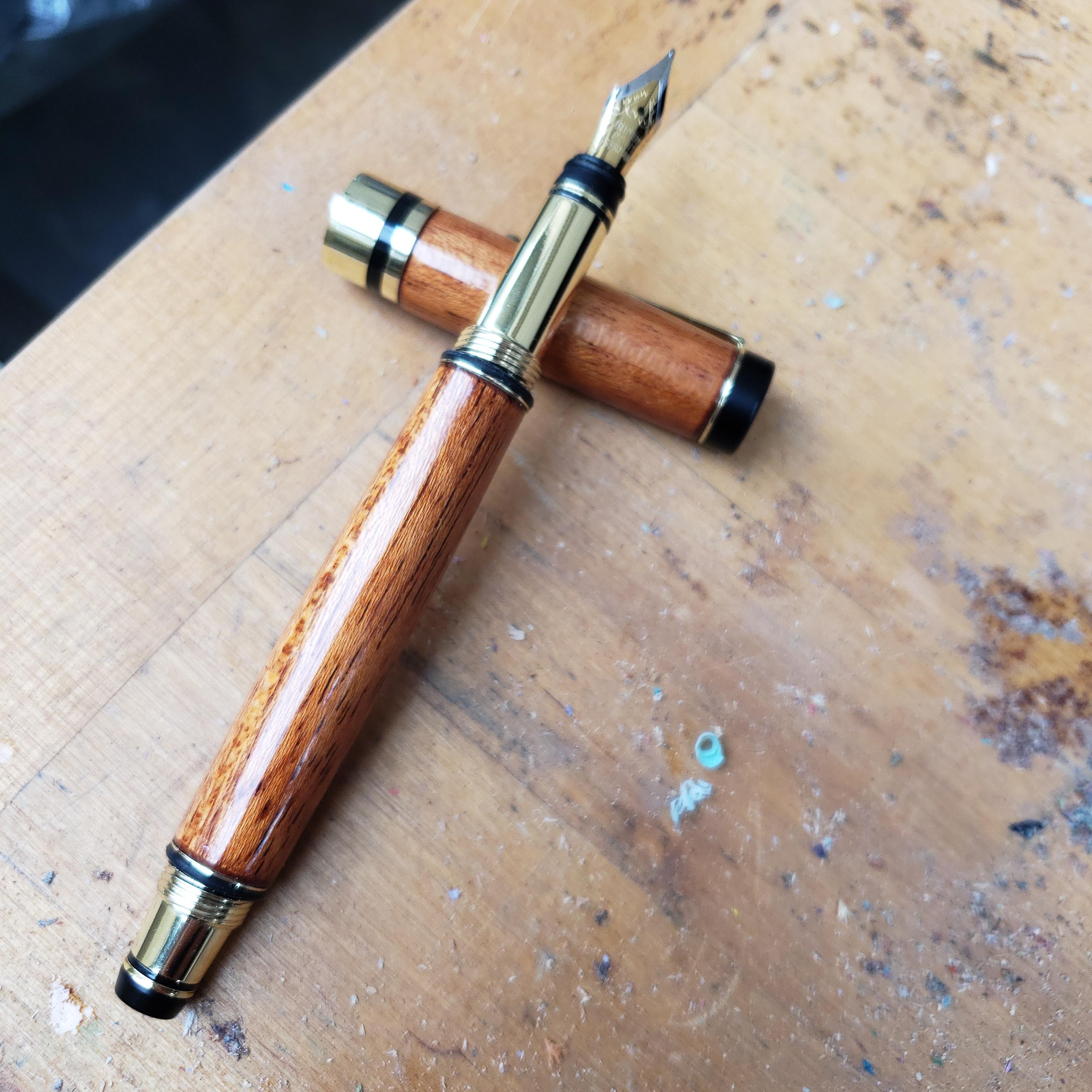 Mahogany Classic Elite Fountain pen, 6 nib r/fountainpens