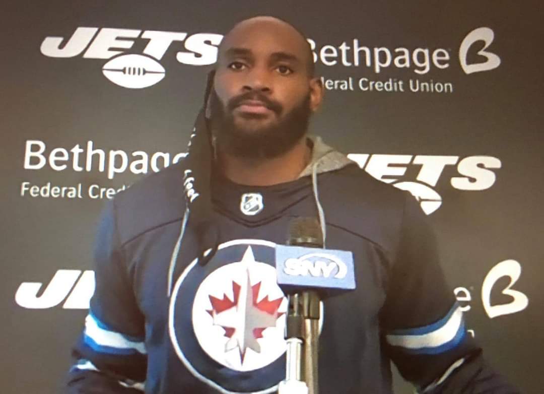 New York Jets wide receiver Jamison Crowder rocks a Winnipeg Jets