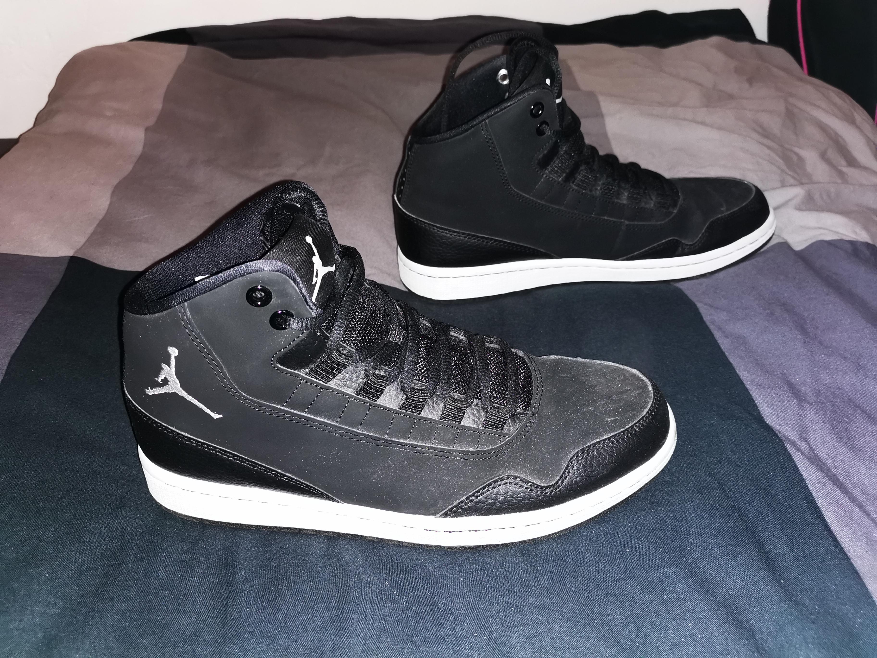 I see a lot of people posting their first Jordans. Here is my first