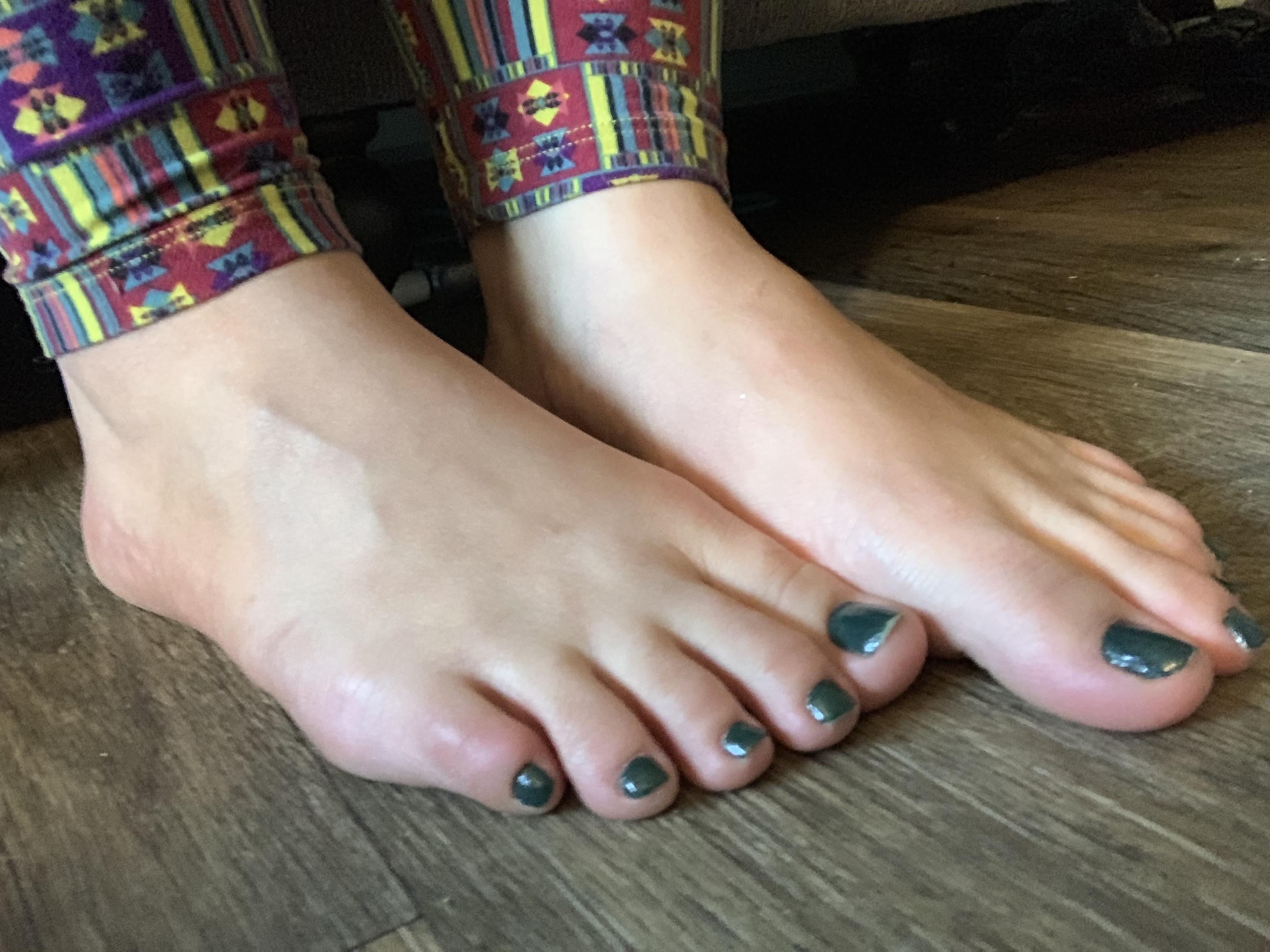 This is the first pic I’ve ever taken of my feet! What do you think