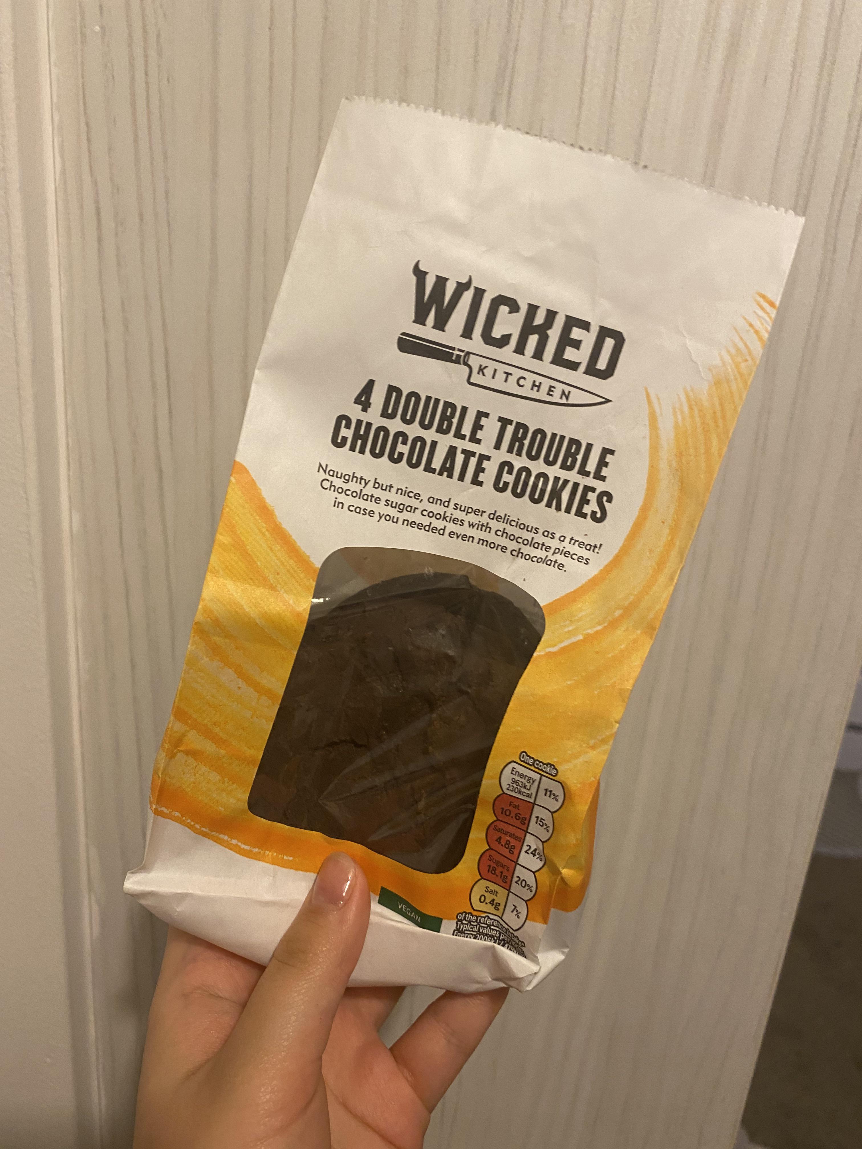 New vegan cookies that i found in tesco’s, got both of my parents to