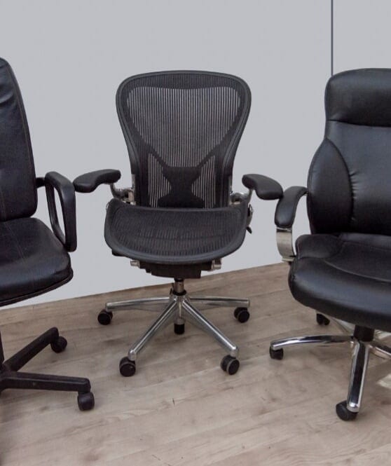 Based off this picture, is this used Aeron worth 600? Kinda new to this chair universe. Help