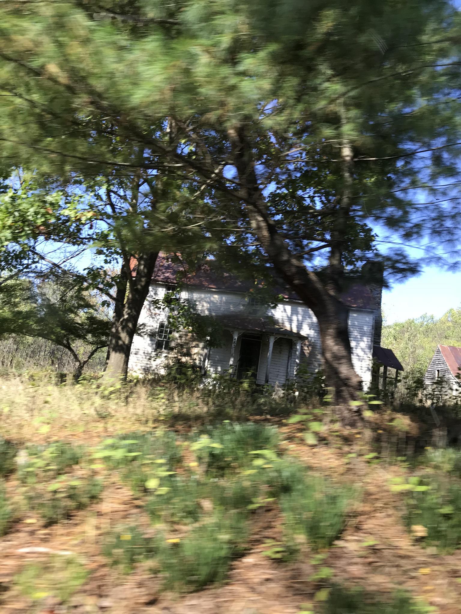 Abandoned farm house in Woodville, VA r/AbandonedPorn