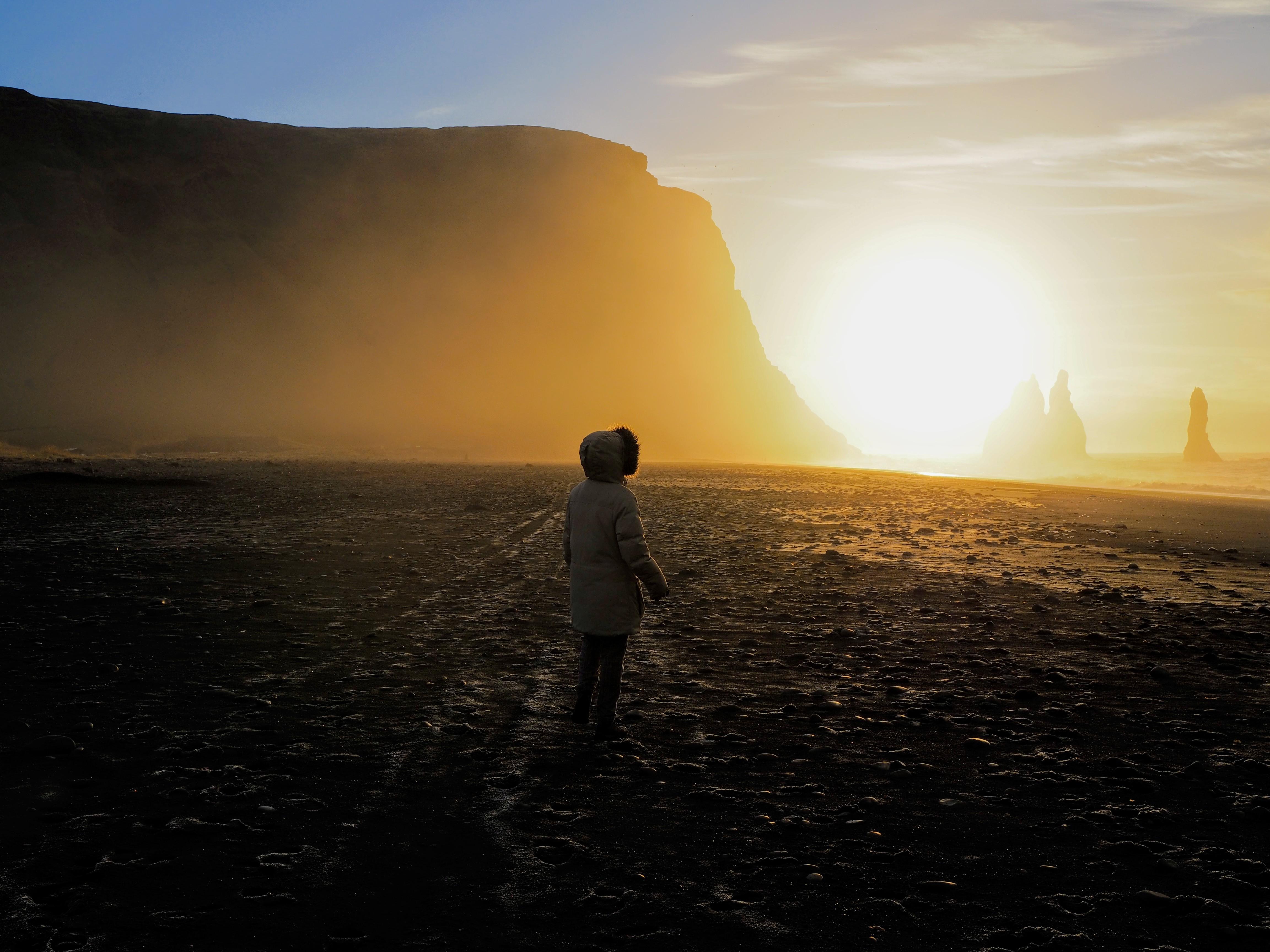 Sunrise in Reynisfjara photocritique