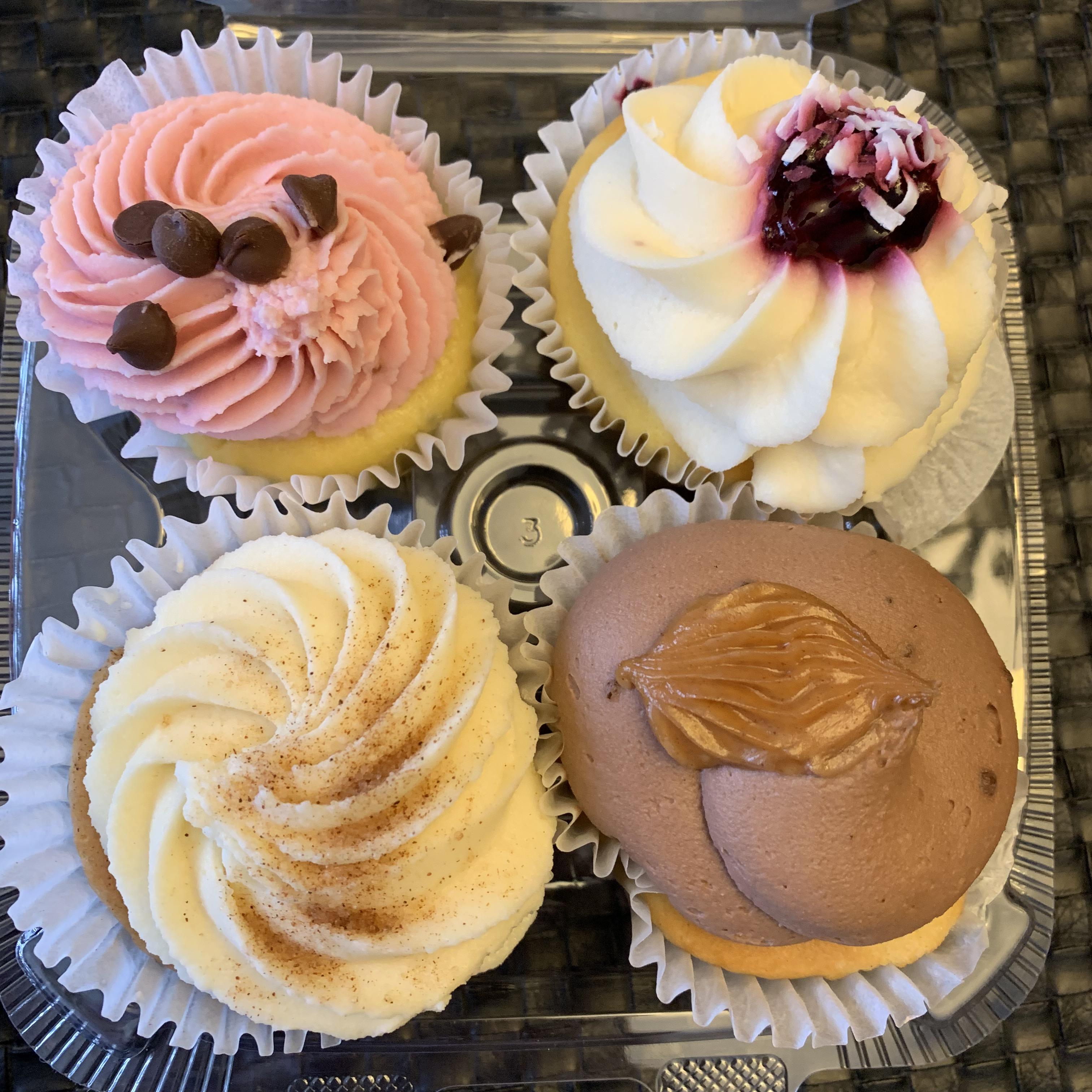 Found a place that sells keto cupcakes! Keto Cakes in Utah. They