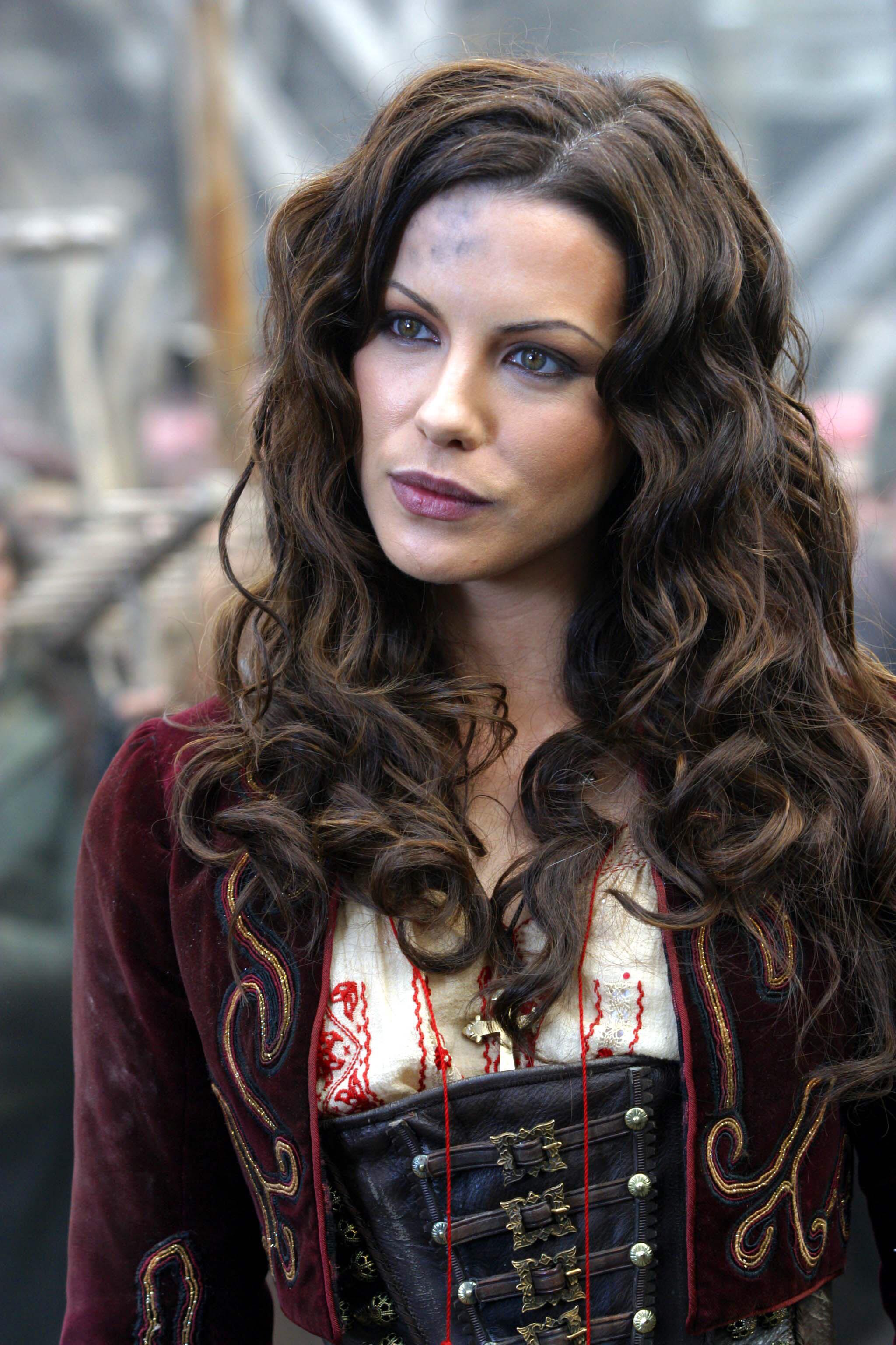Van Helsing promo Kittenish Kate Beckinsale