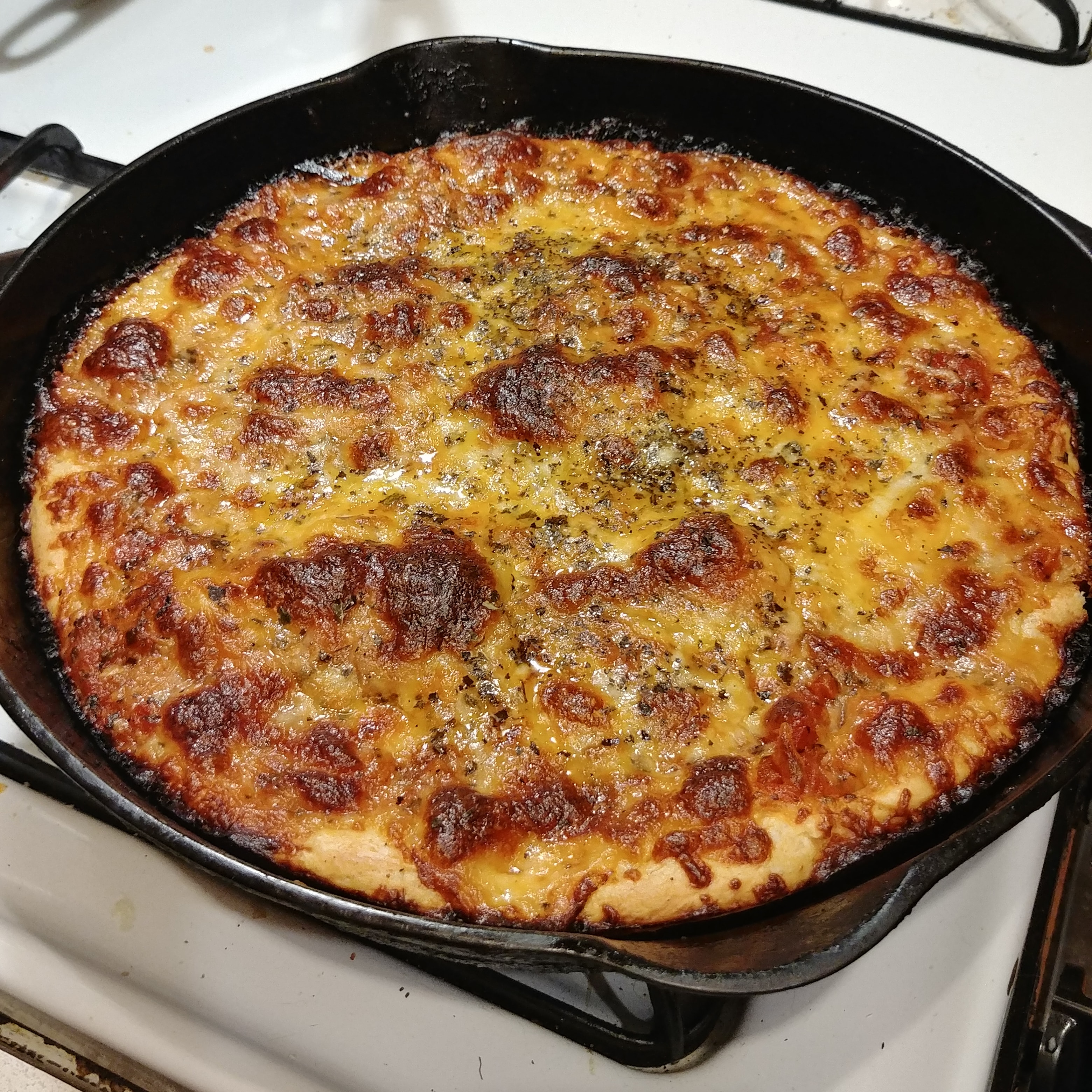 Crispy Cheese Pan Pizza my 1st successful cast iron pizza r/Pizza