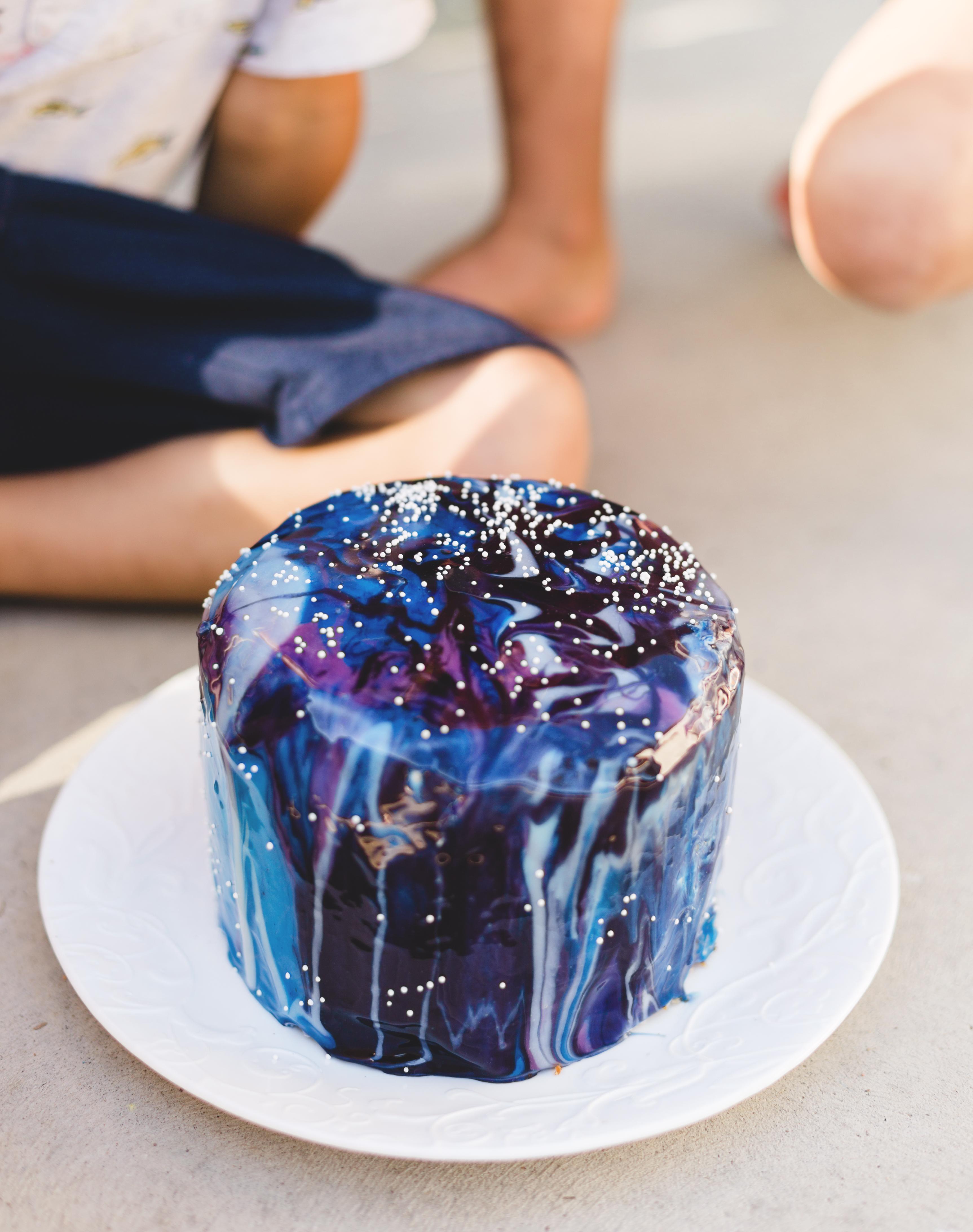 We made a Galaxy cake! r/Baking