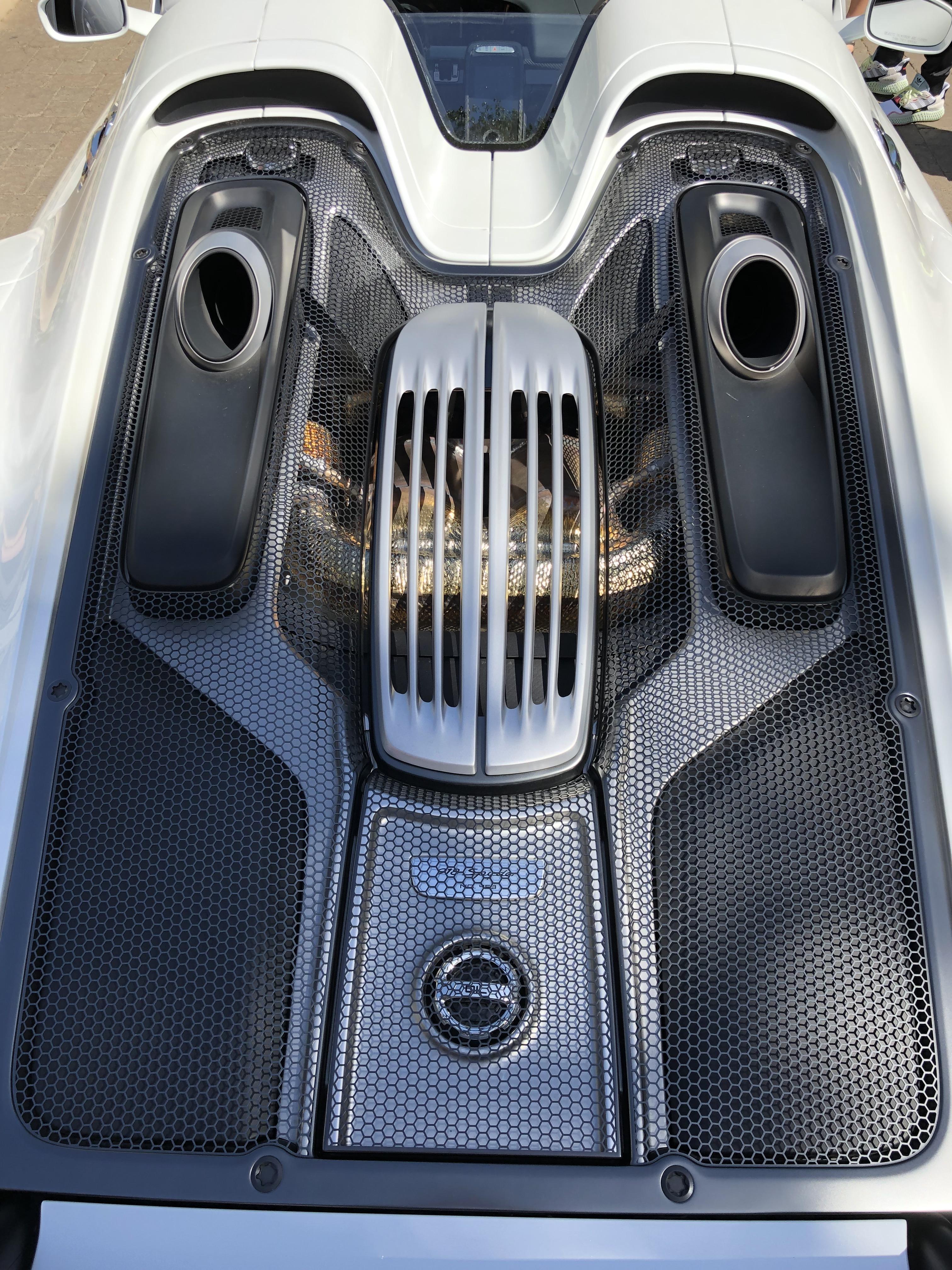 Porsche 918 Engine