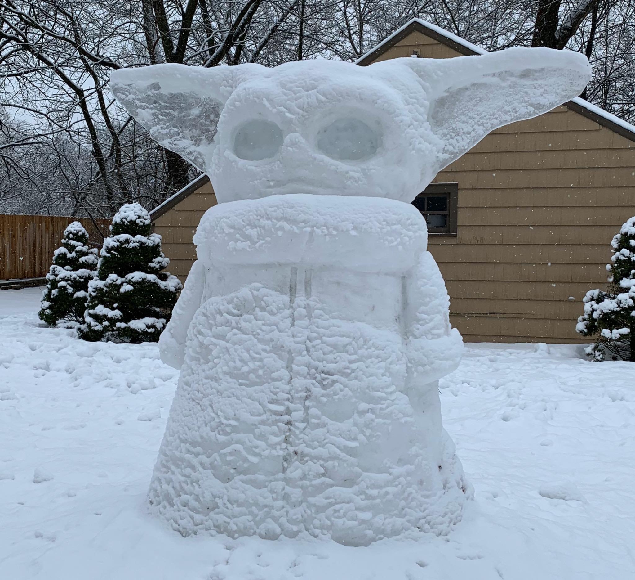 Baby Yoda Snowman r/StarWars