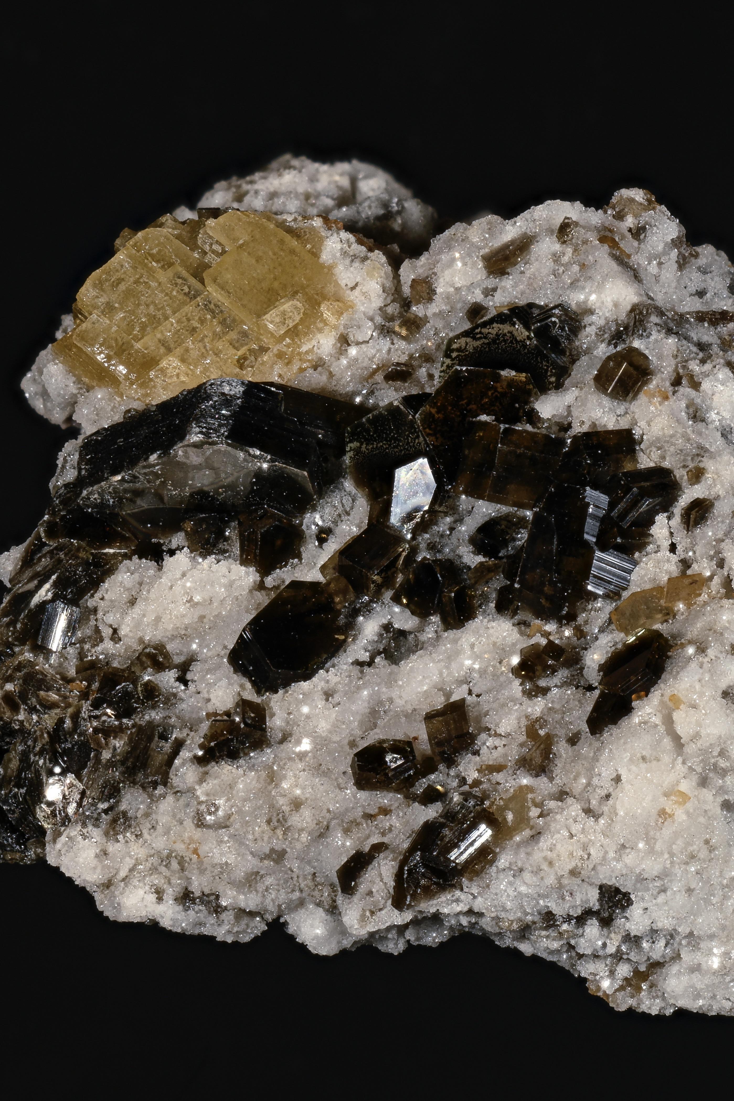 Nice thick muscovite with siderite. Nello Teer Crabtree Creek Quarry