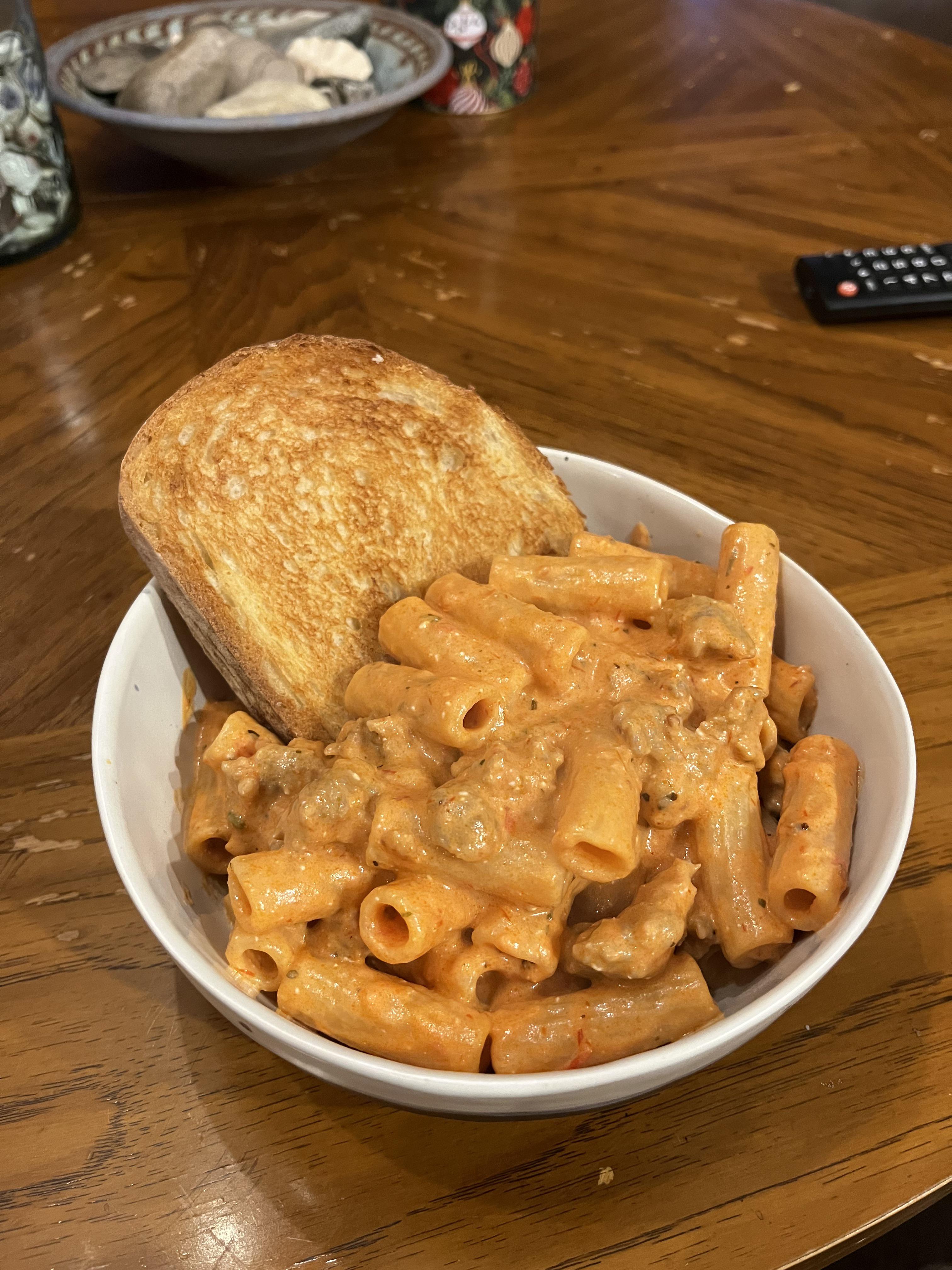 The best, easiest, and cheap pasta dish ever r/Cheap_Meals