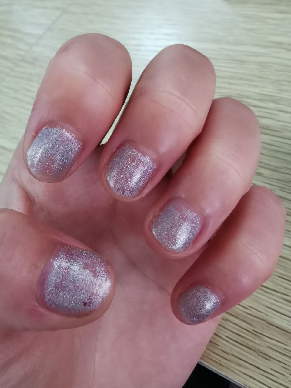 💅Biting my nails often makes my nails shorter and shorter, but I still