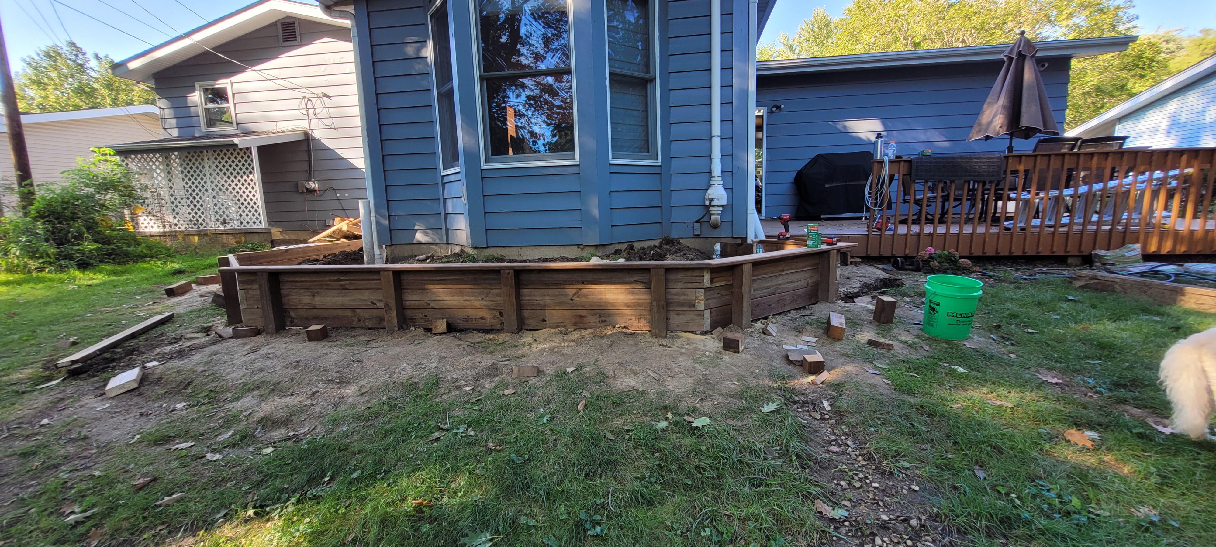 looking for landscape lighting info in comments r