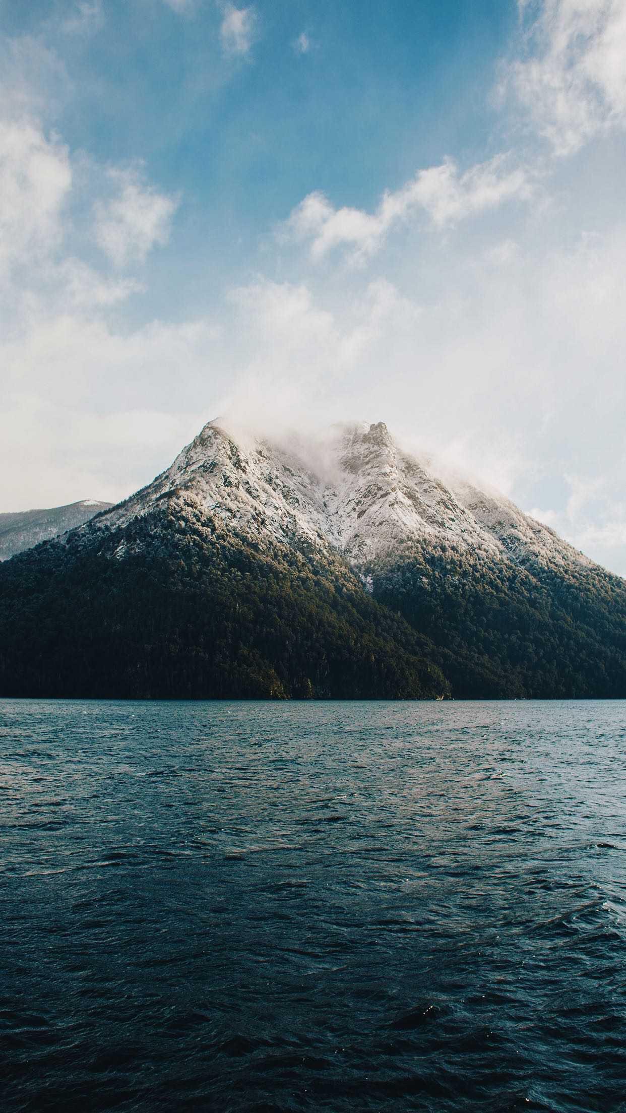 Vellum Daily Wallpaper Oct 26, 2017 (1242x2208) r/iWallpaper