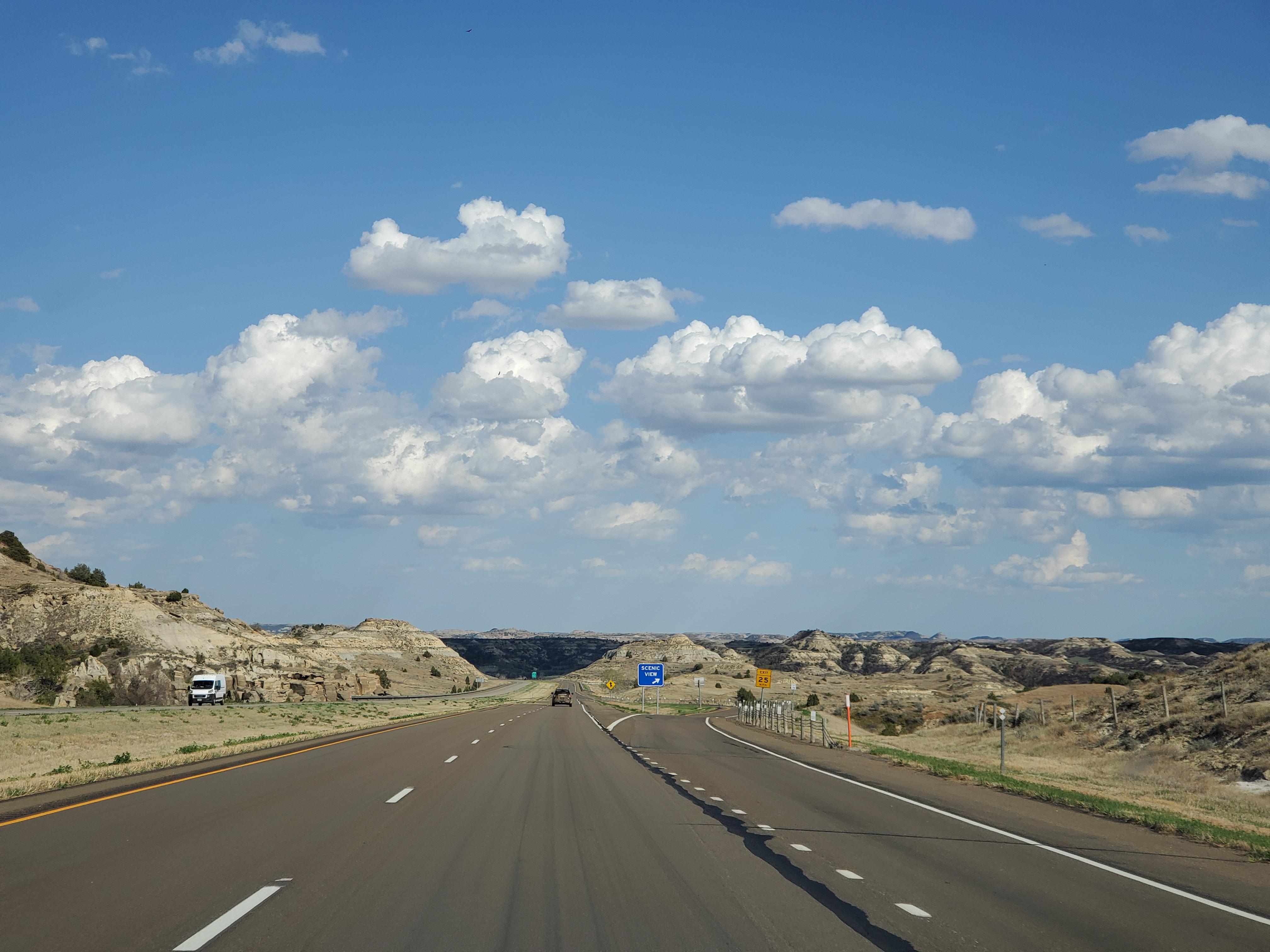 Interstate 94 in the badlands of western North Dakota, USA [OC