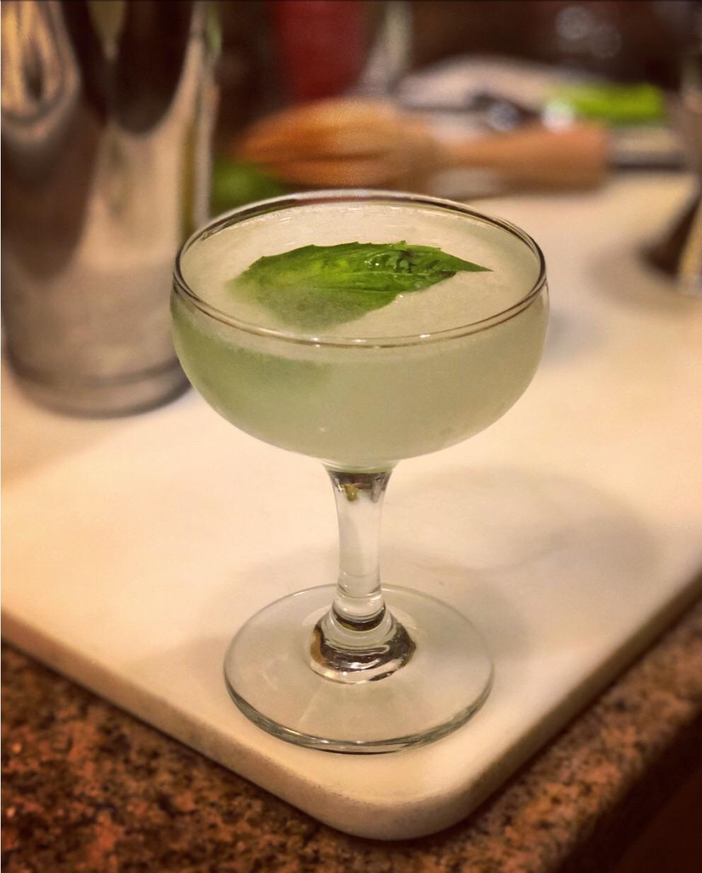 Sweet and Simple Basil Gimlet r/cocktails