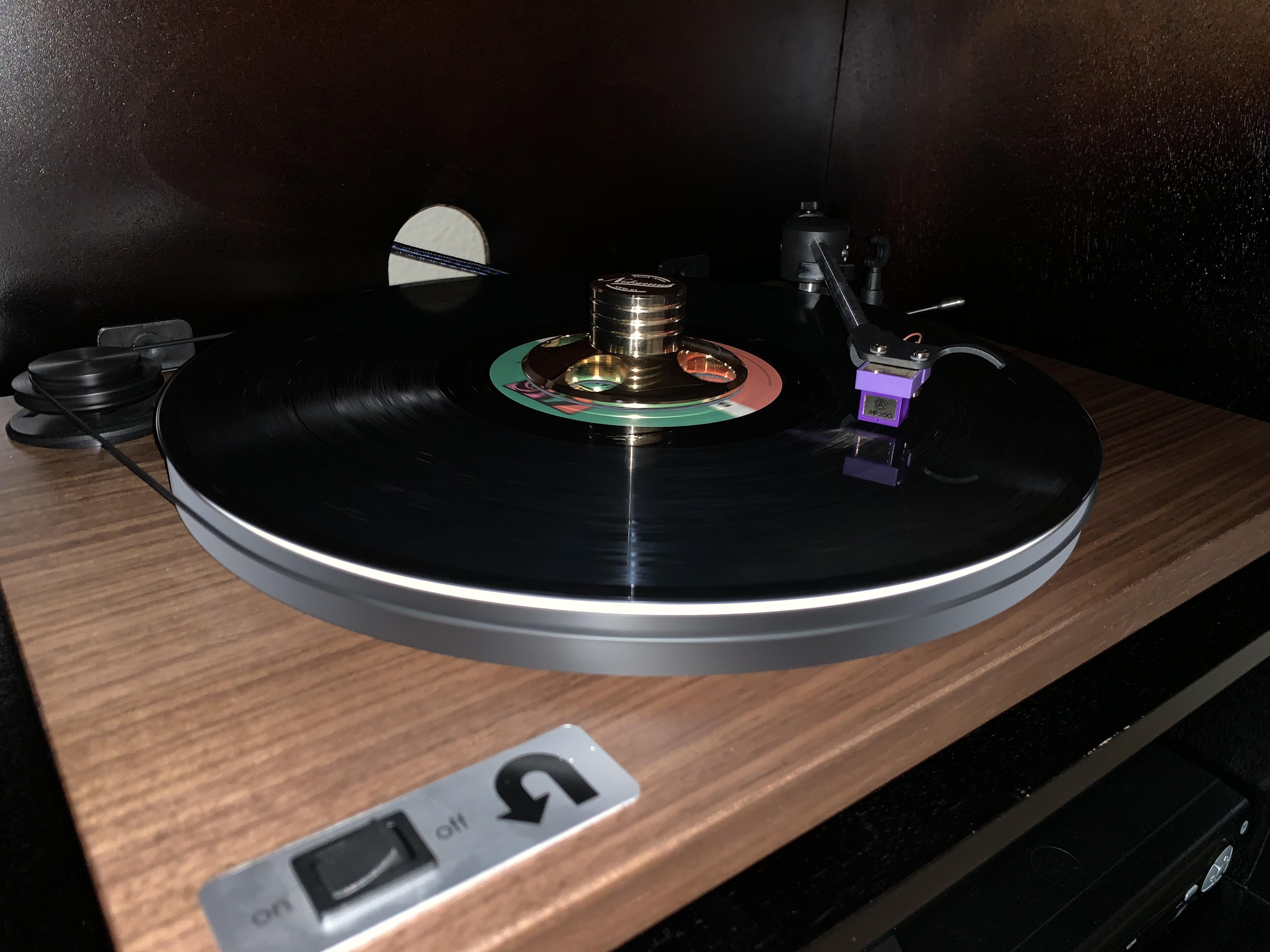 Nagaoka MP200 + Schiit Mani Phono Stage preamp Combo feeding into my