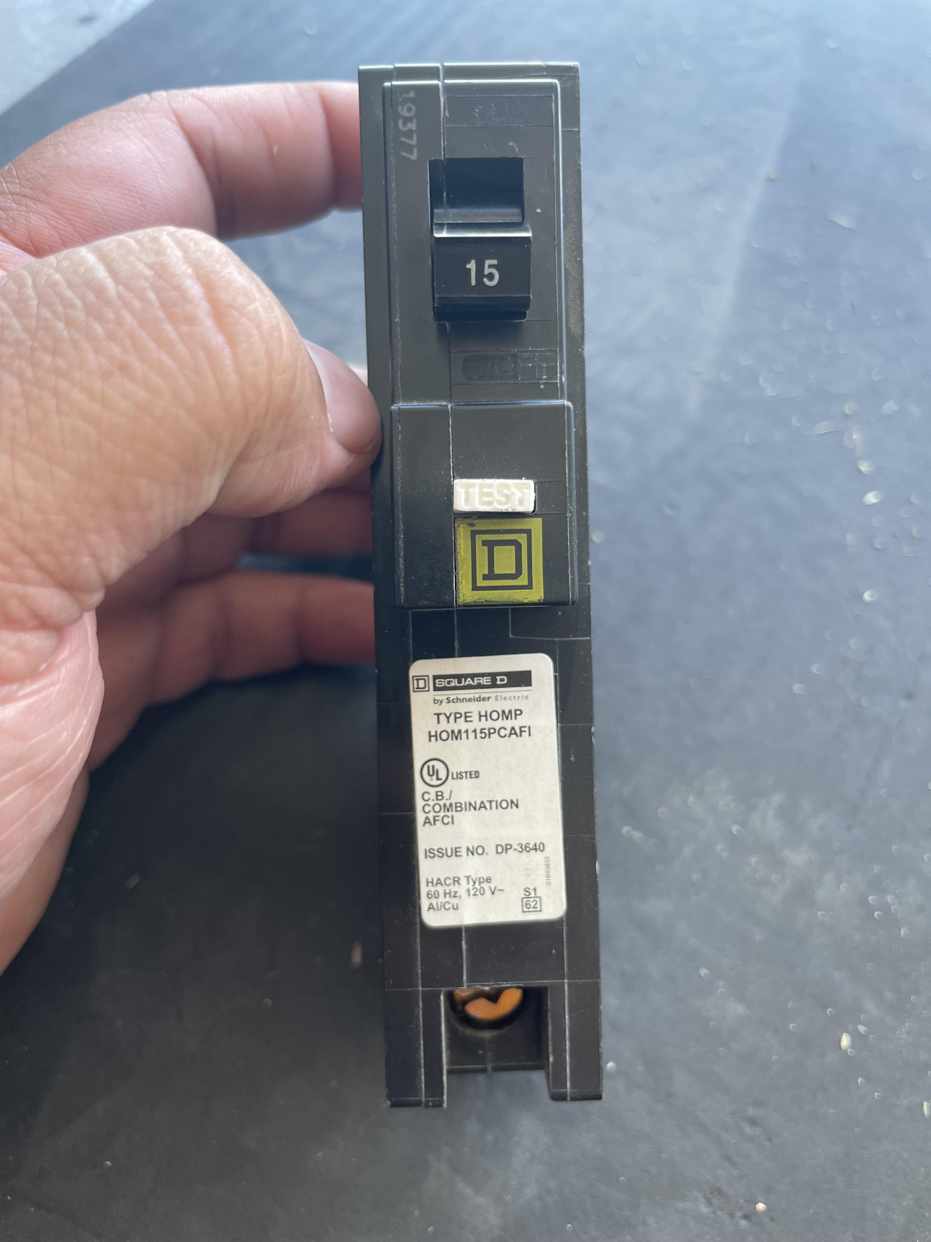 Why is my breaker tripping I need some help. r/electricians