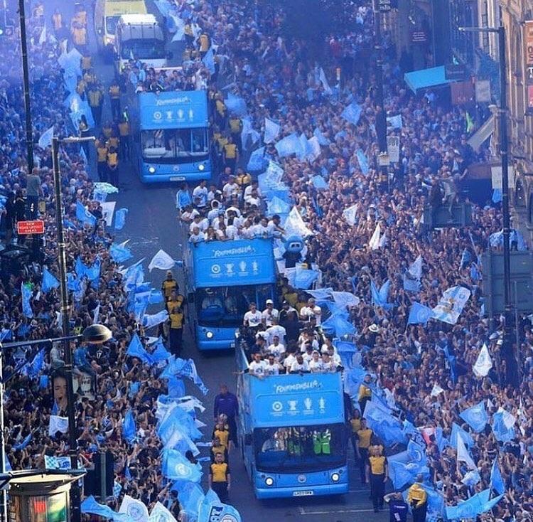 MANCHESTER IS BLUE 💙 r/MCFC