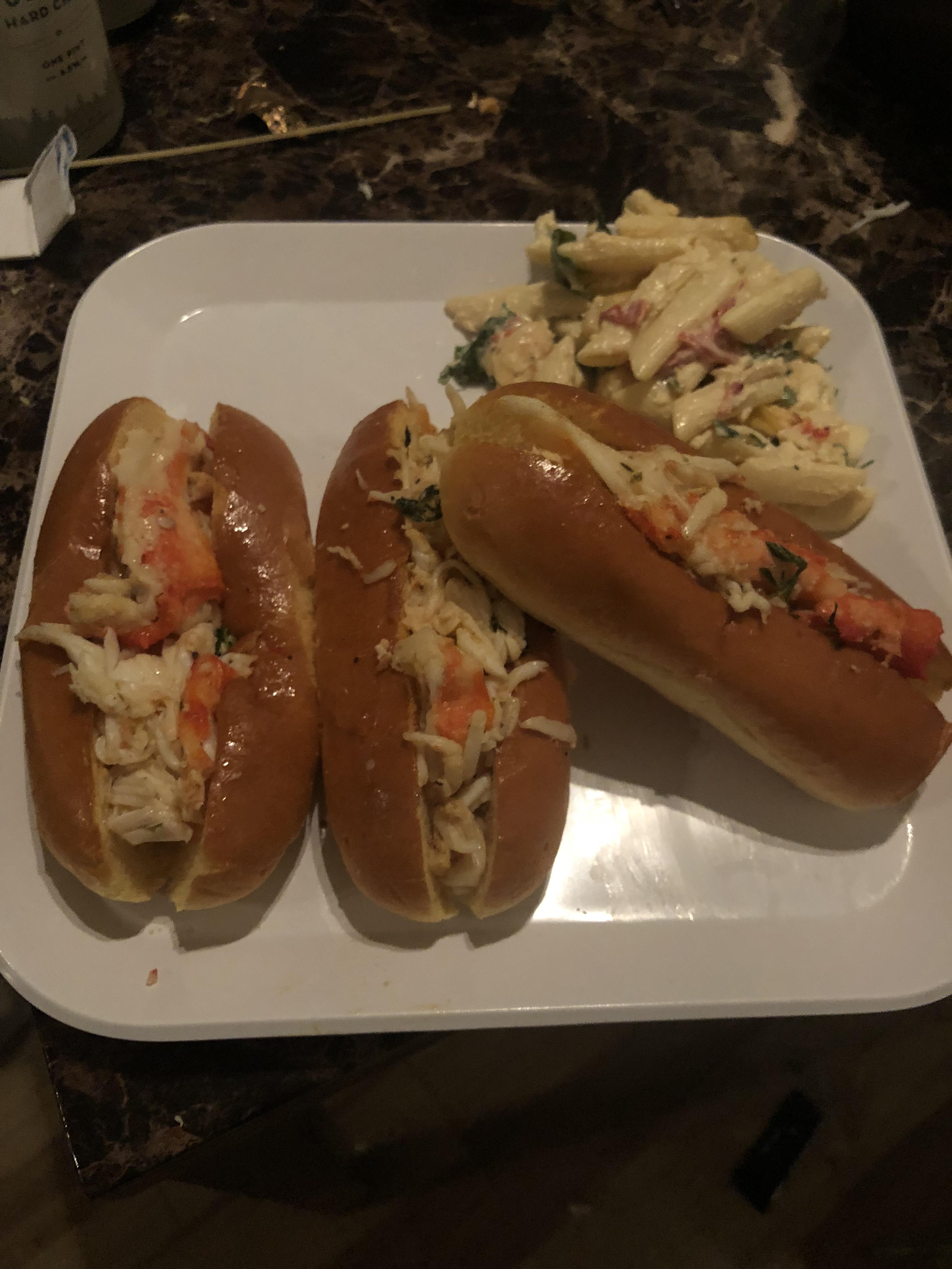 King crab Connecticut style “lobster roll” [about 40mg] r/treedibles