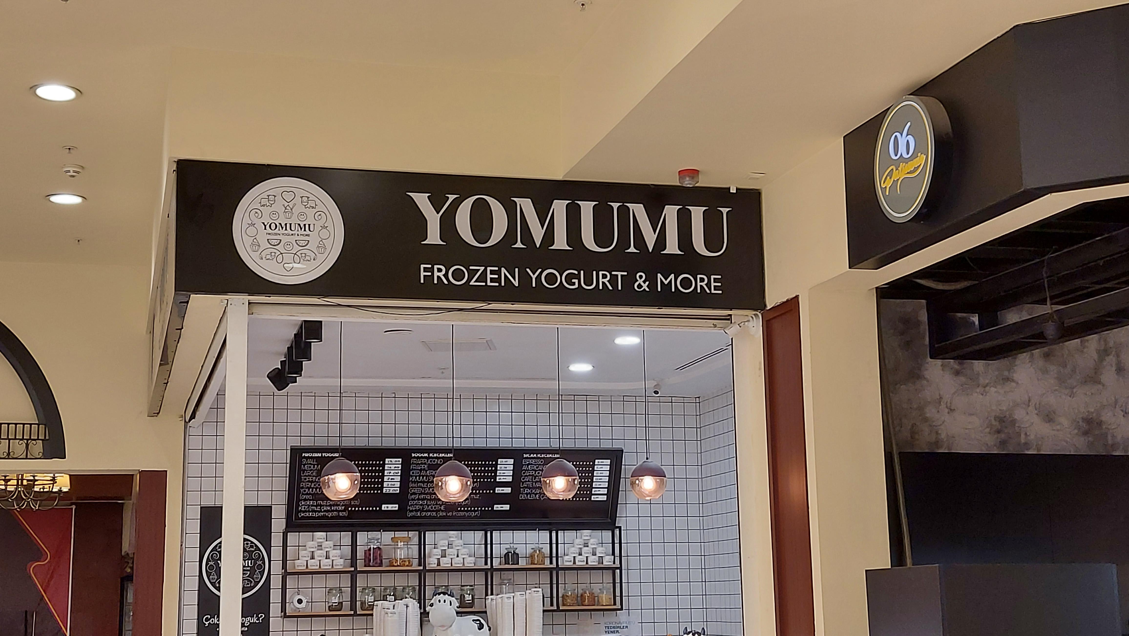 Apparently Youmu opened a frozen yogurt restaurant...with her name