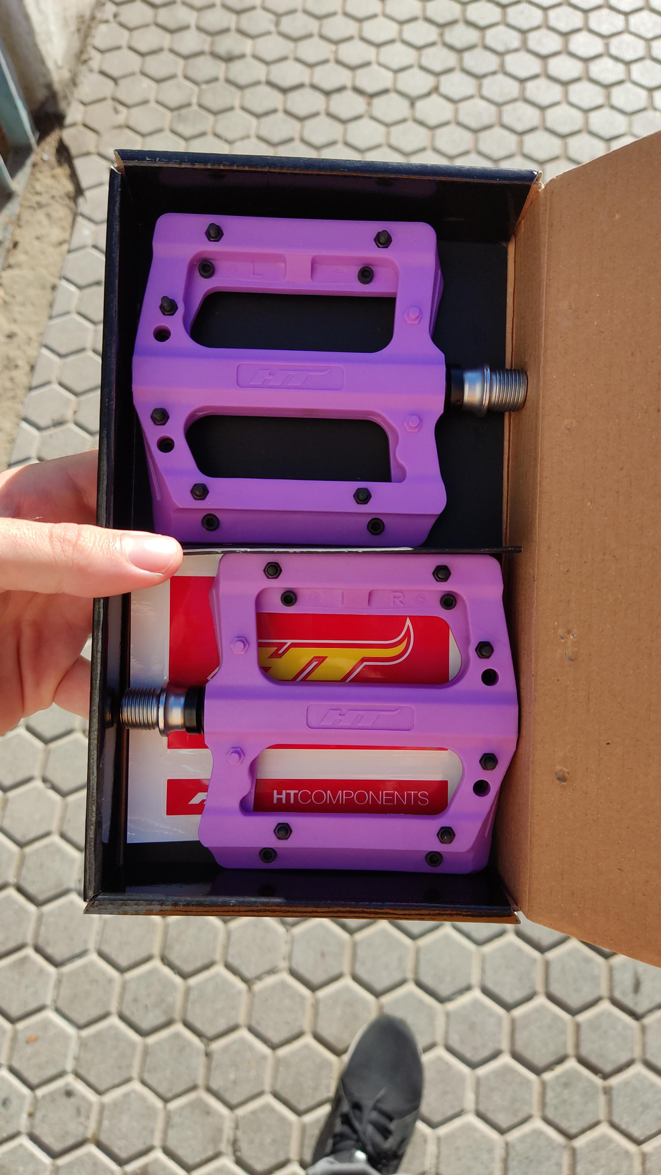 New Pedals Day! r/FixedGearBicycle