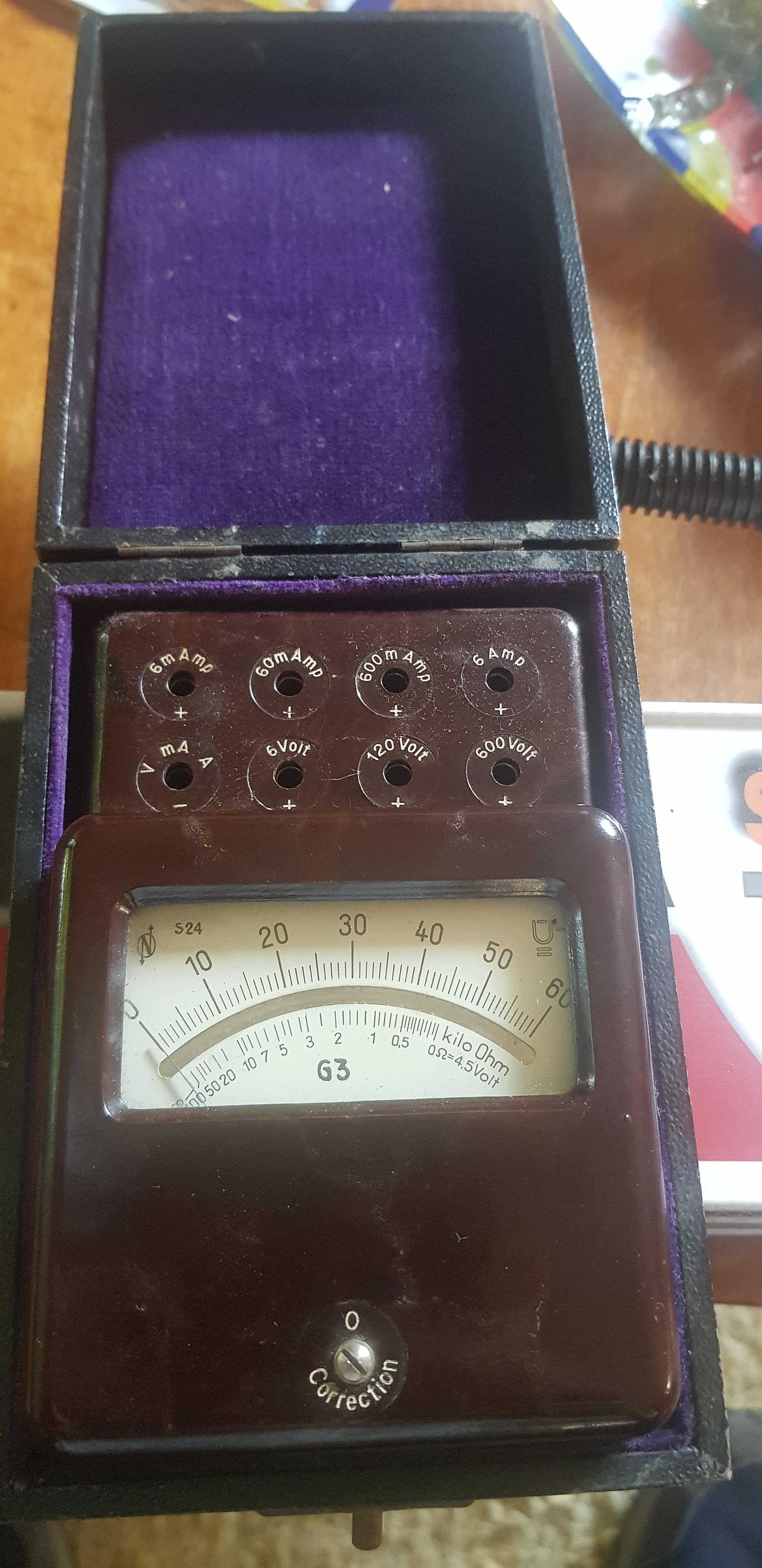 can anybody tell me more about this device? cant find any model number