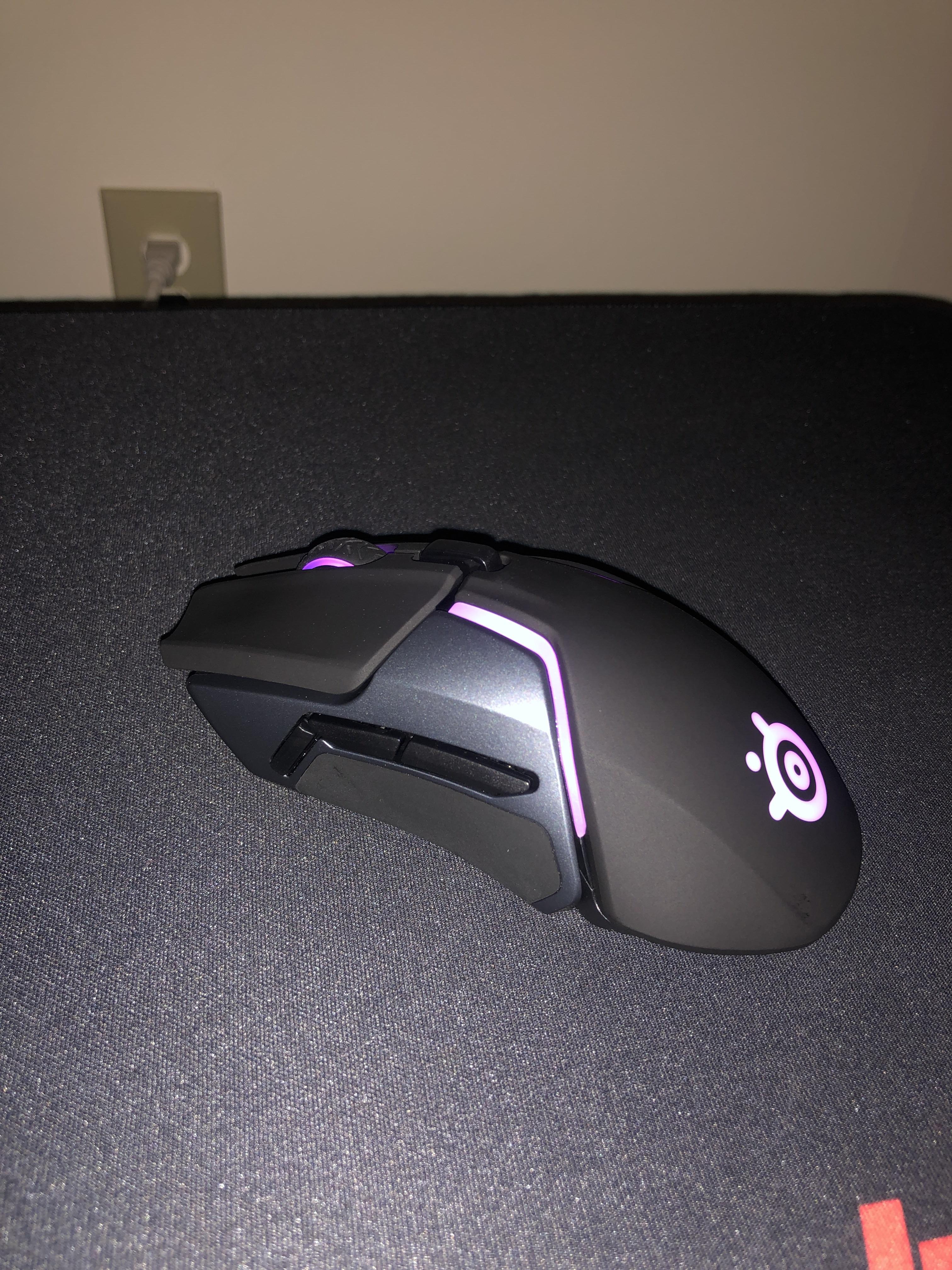 Just picked up this 650. Are there any fortnite pros who use this mouse