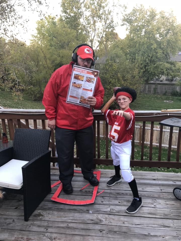 The dynamic duo of Halloween costumes r/KansasCityChiefs